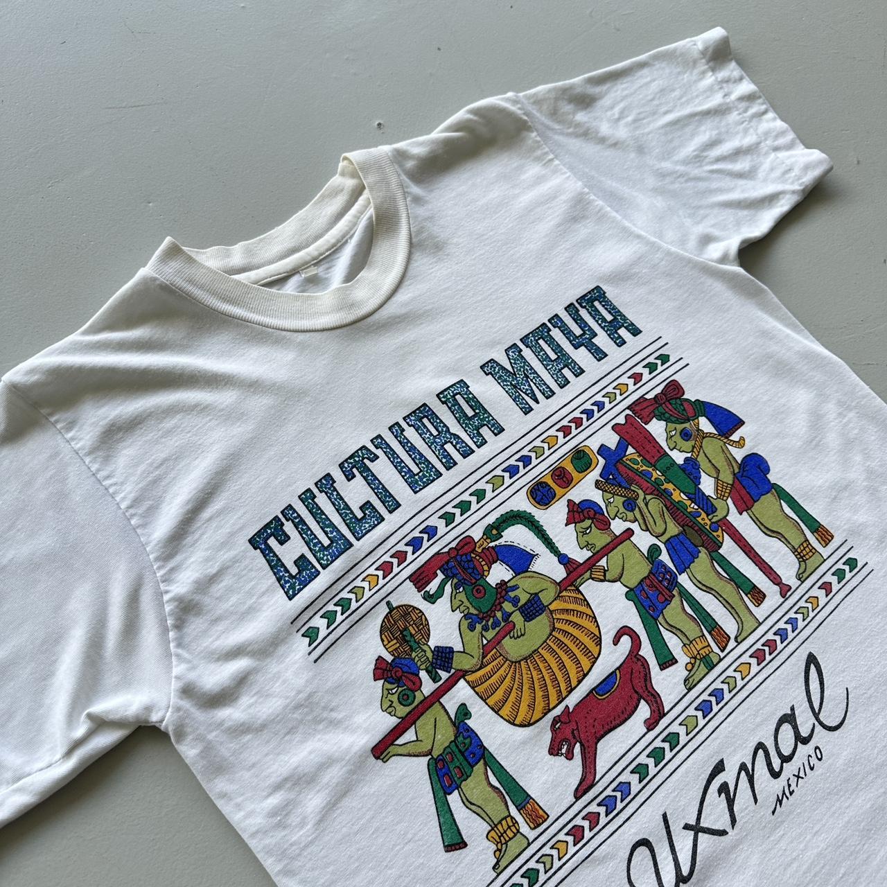 White Aztec 90s Vintage T-shirt - Small