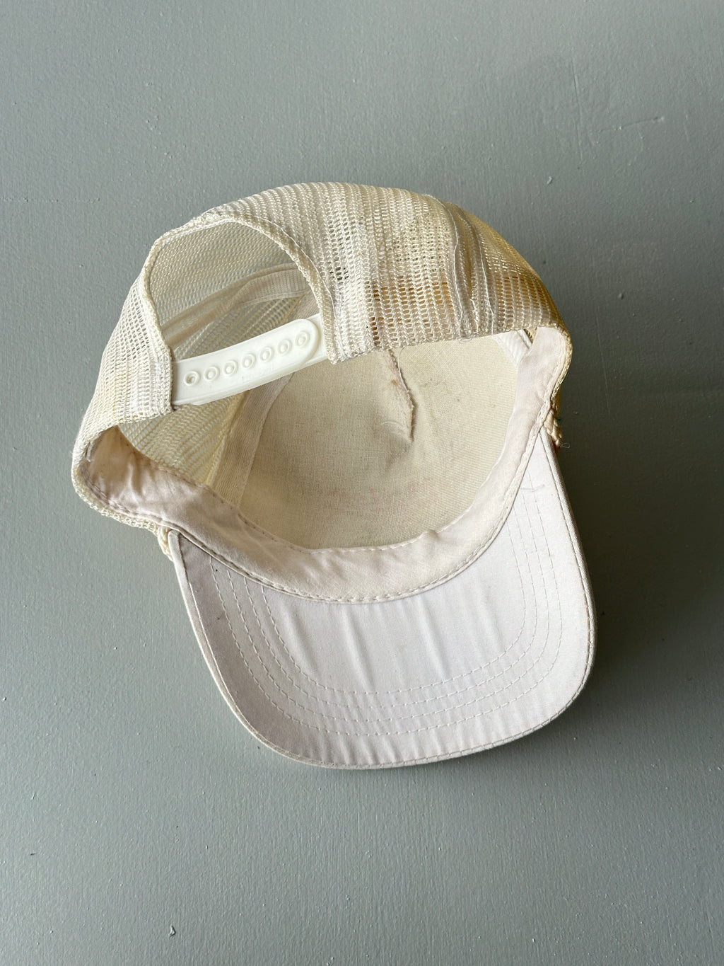 White / Cream Miller Racing 90's Vintage Mesh SnapBack Trucker Cap