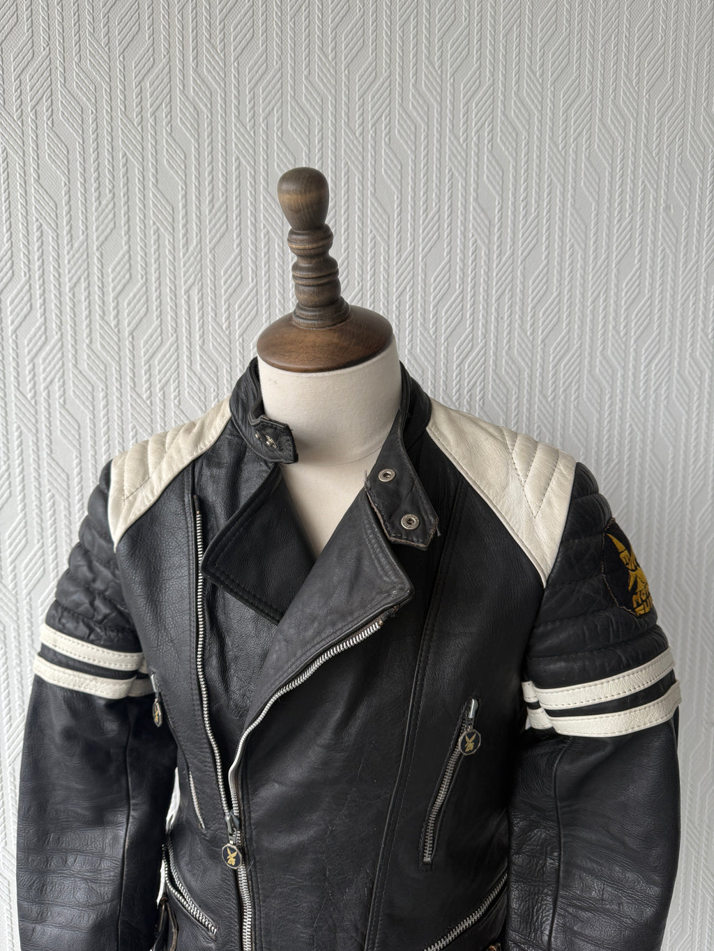 Black 80's Vintage  Moto Leather Biker Jacket - Mens Small - Womens Oversized 10