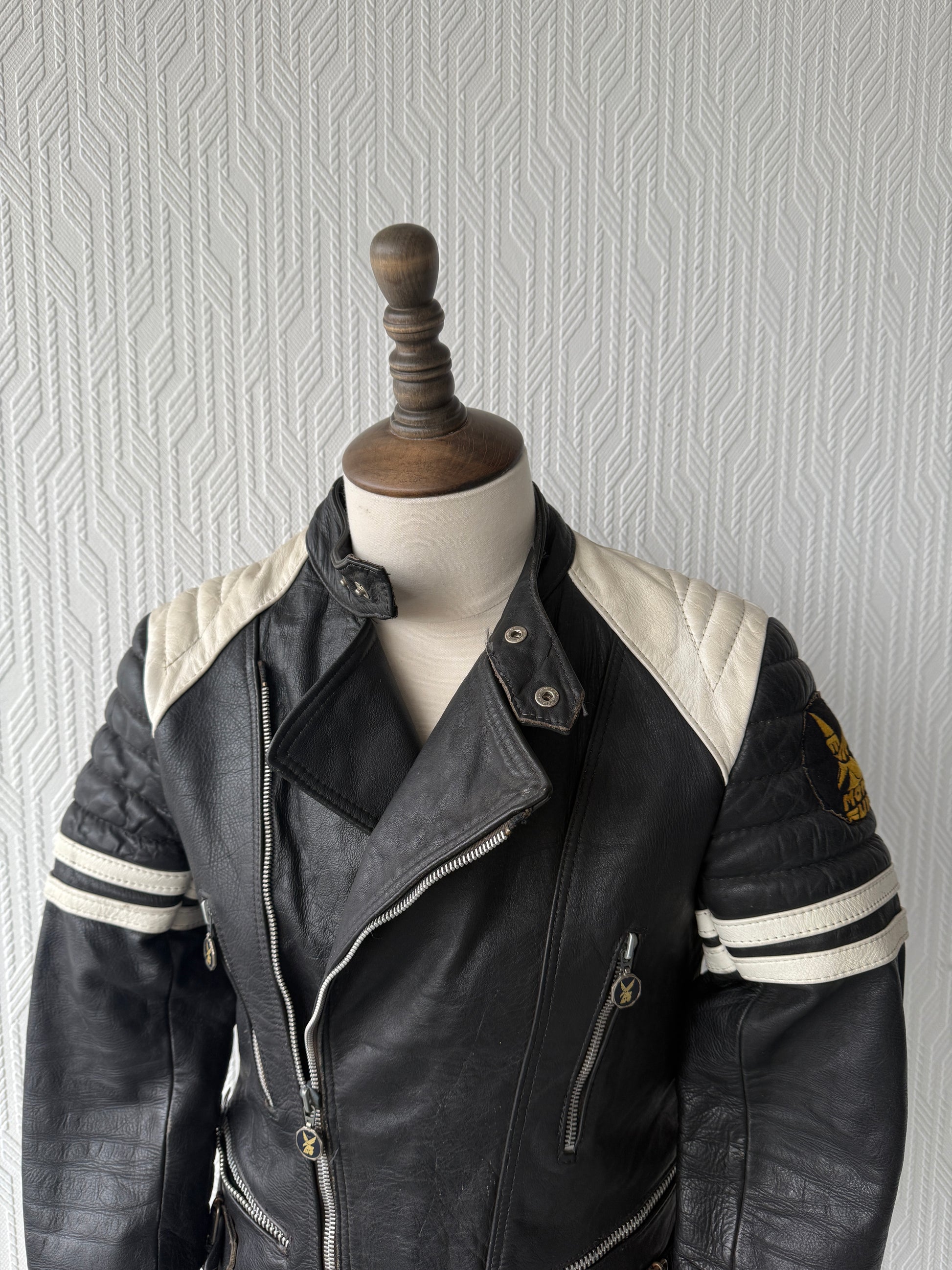 Black 80's Vintage  Moto Leather Biker Jacket - Mens Small - Womens Oversized 10