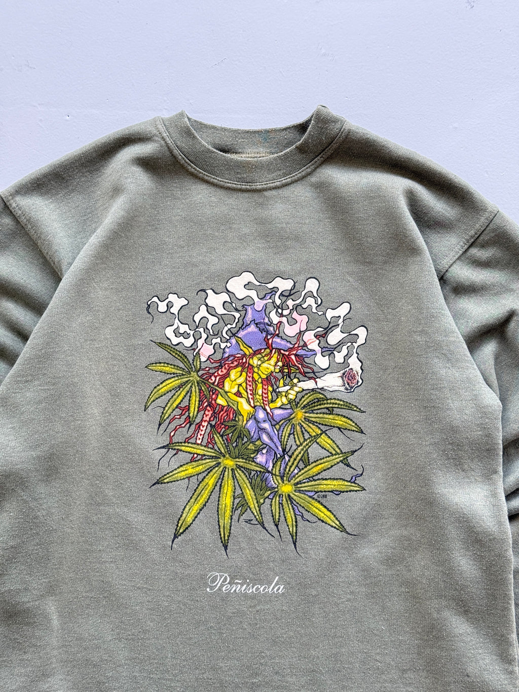 Native World Peñiscola Weed Graphic 90's Vintage Sweatshirt - XS