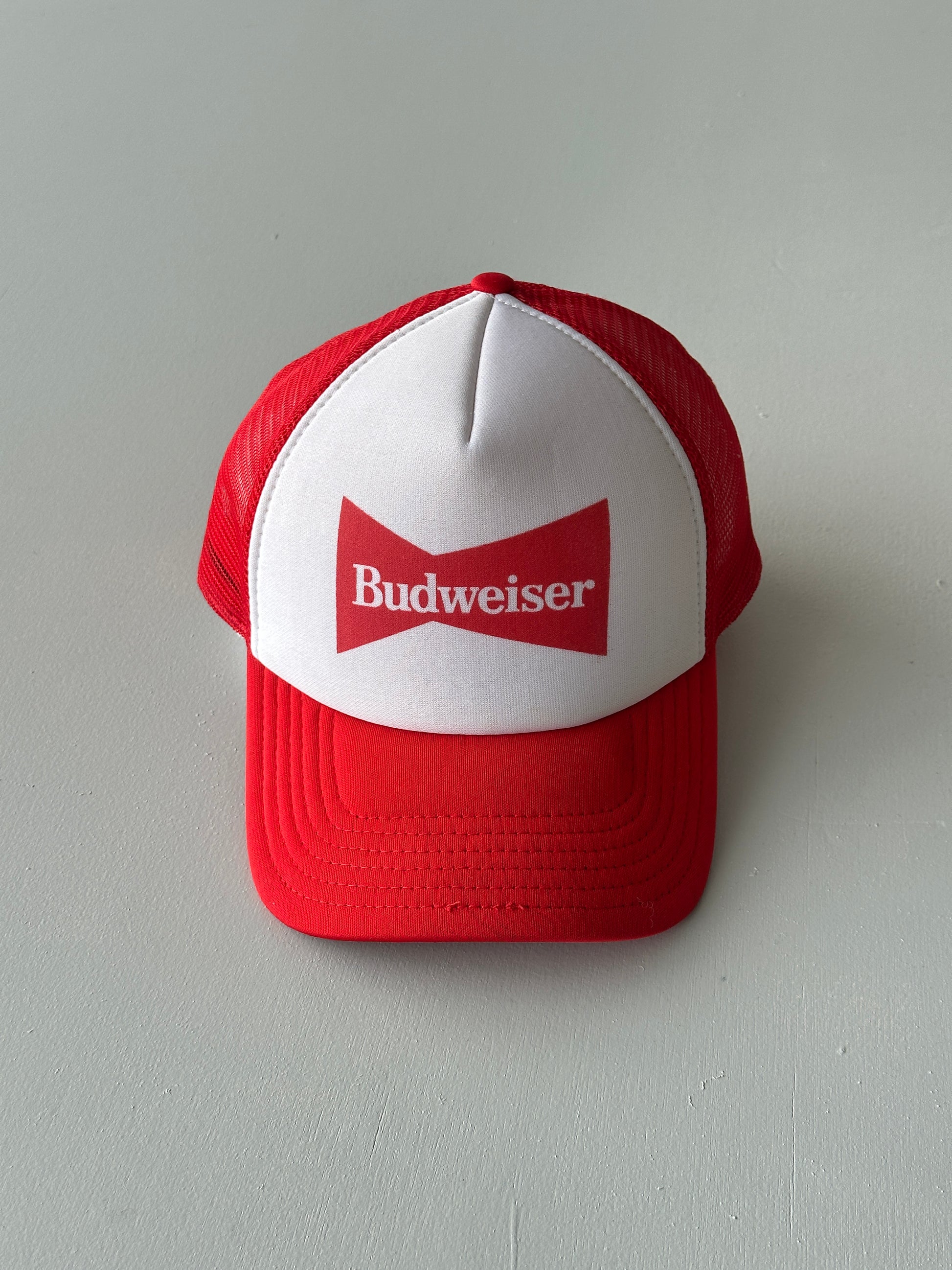 Red / White Budweiser 90's Vintage Mesh SnapBack Trucker Cap