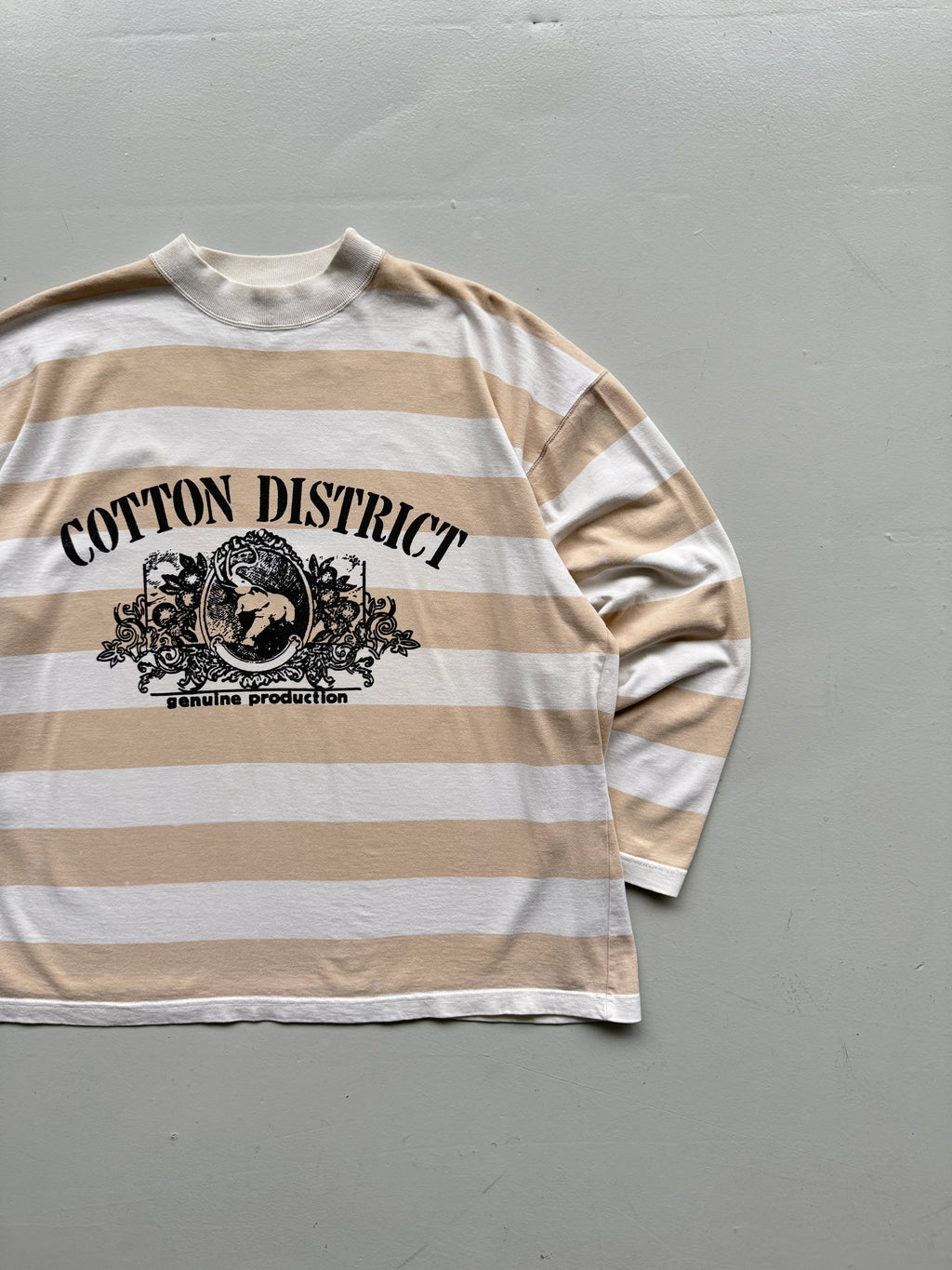 Cotton District Striped 90's Vintage Long Sleeve Sweatshirt - Medium