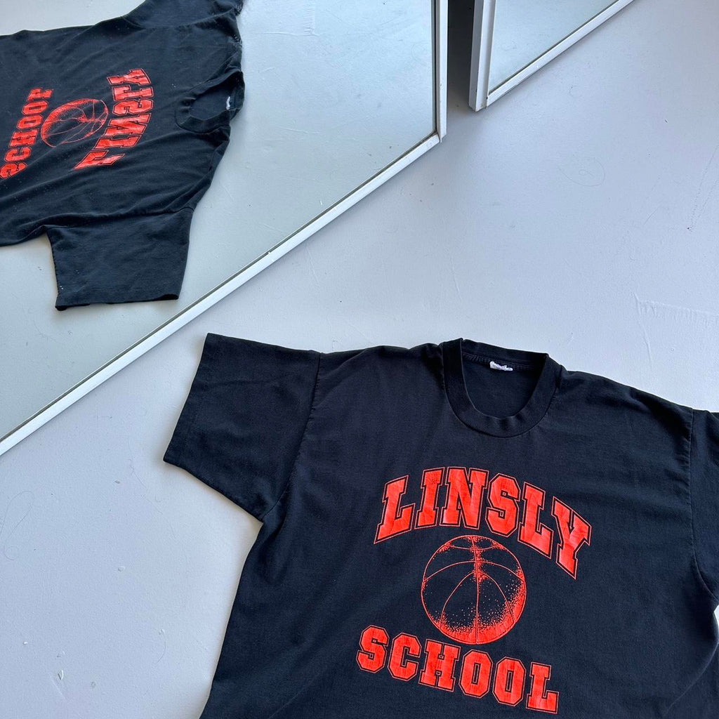 Linsly School Basketball Black 90s Vintage T-shirt - XL