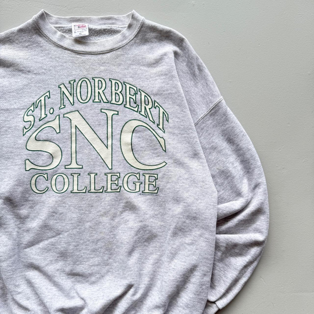 Grey St. Norbert 90’s Vintage Collage Graphic Sweatshirt - XL