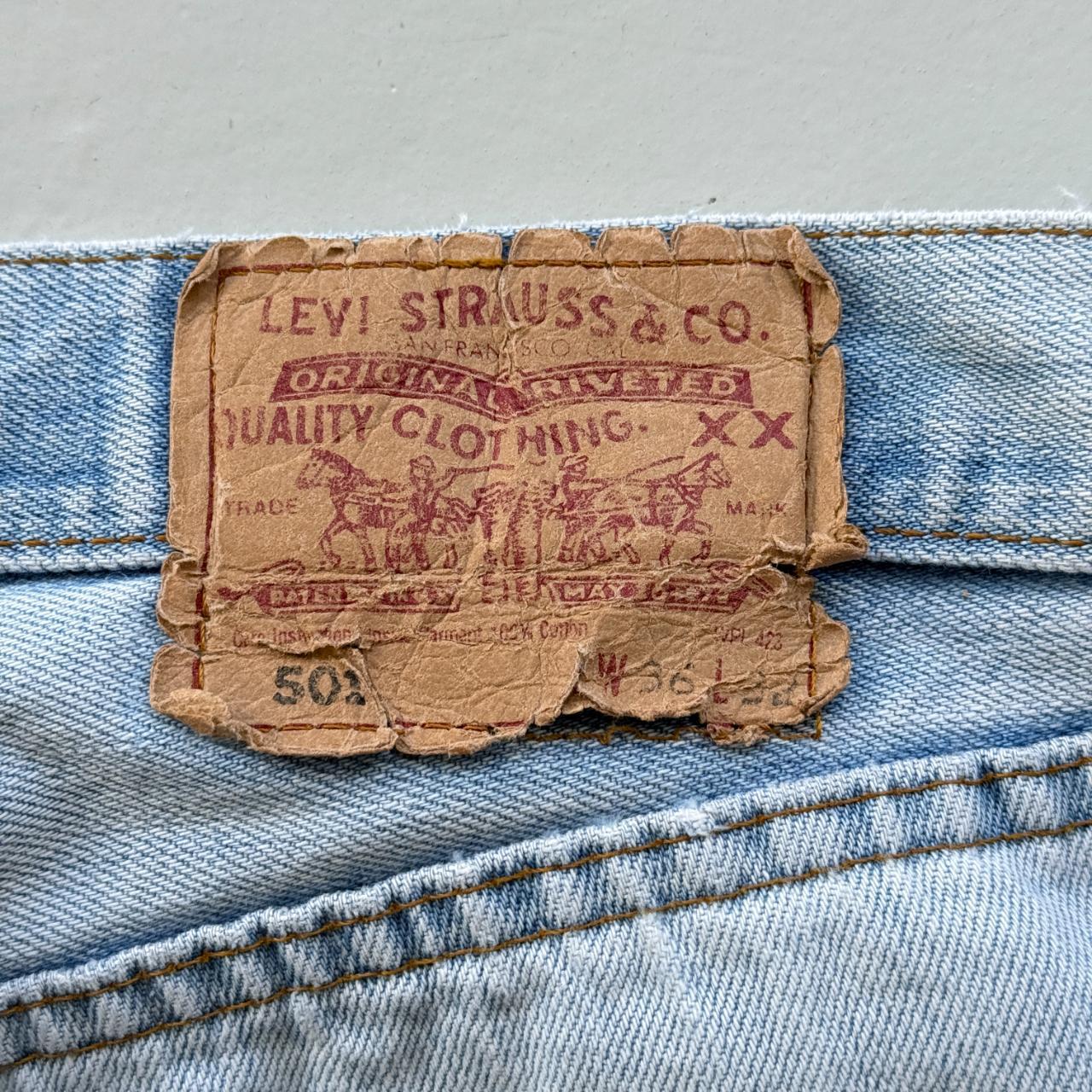 Light Blue Levi's 501 Denim Straight Leg 90's Vintage Jeans - 33” x 30”