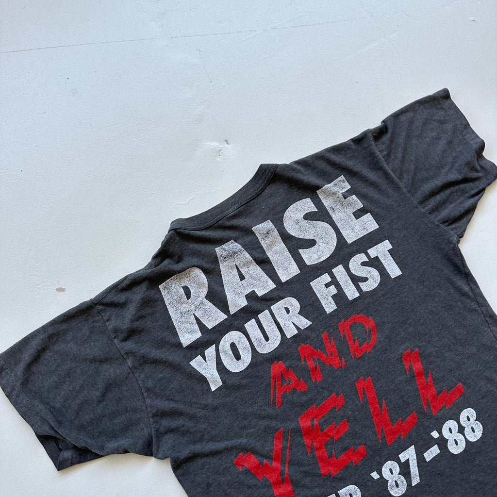 Alice Cooper "Raise Your Fist and Yell" 1987/88 Vintage T-shirt - Medium