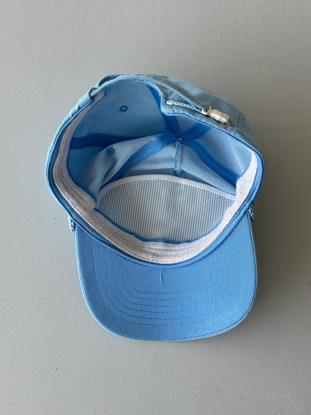 Light Blue Elephant Rocks at Williams Golf 90's Vintage SnapBack Trucker Cap