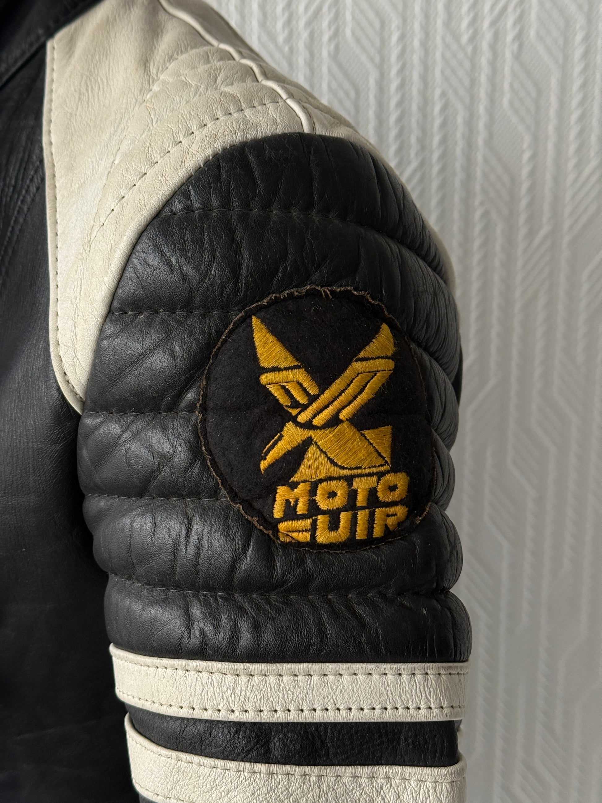 Black 80's Vintage  Moto Leather Biker Jacket - Mens Small - Womens Oversized 10