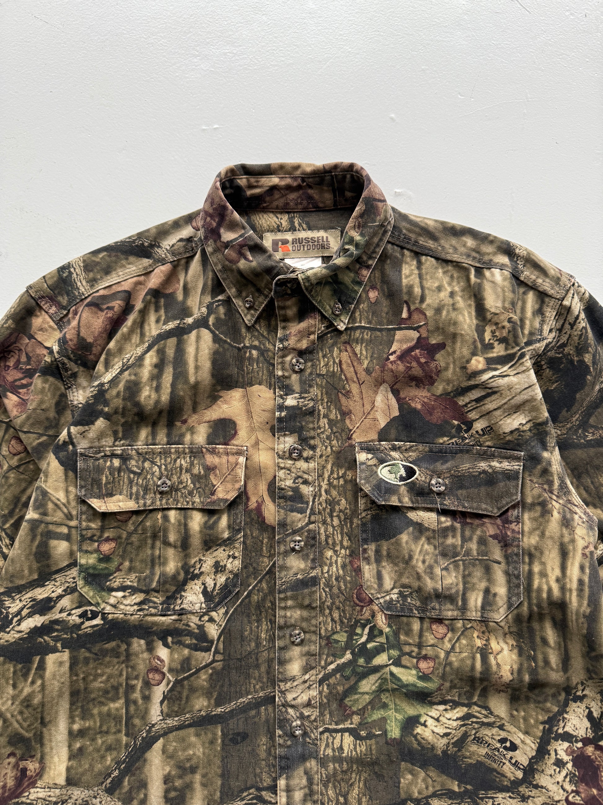 Green Real Tree Camo Russell Outdoors 90's Vintage Long Sleeve Shirt - Medium