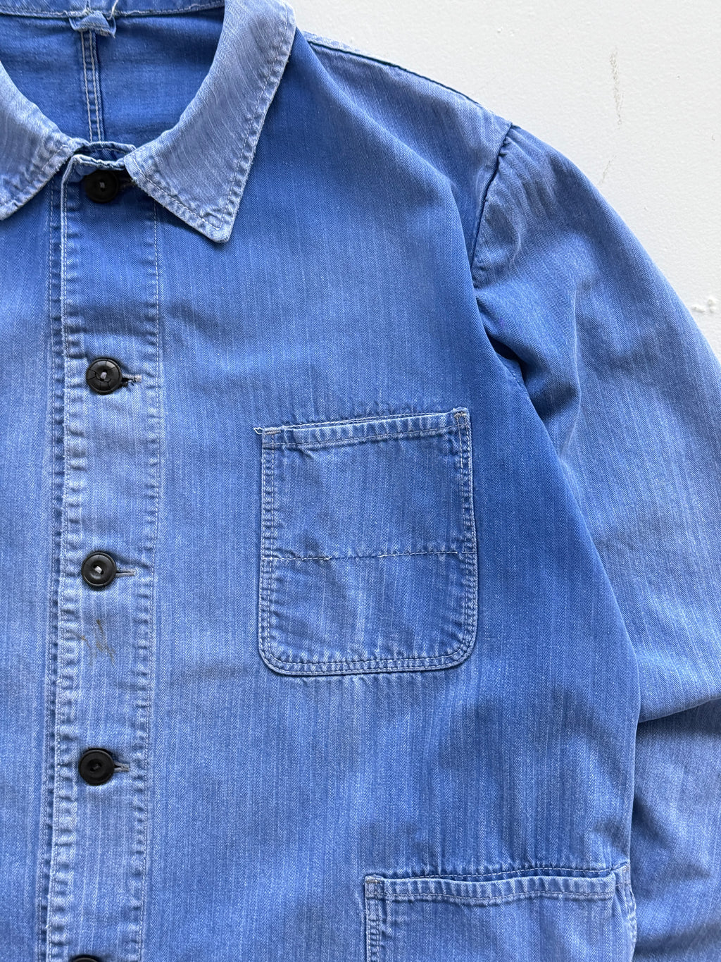 Faded Blue Herringbone French Vintage Workwear Chore Jacket CH385 - Medium