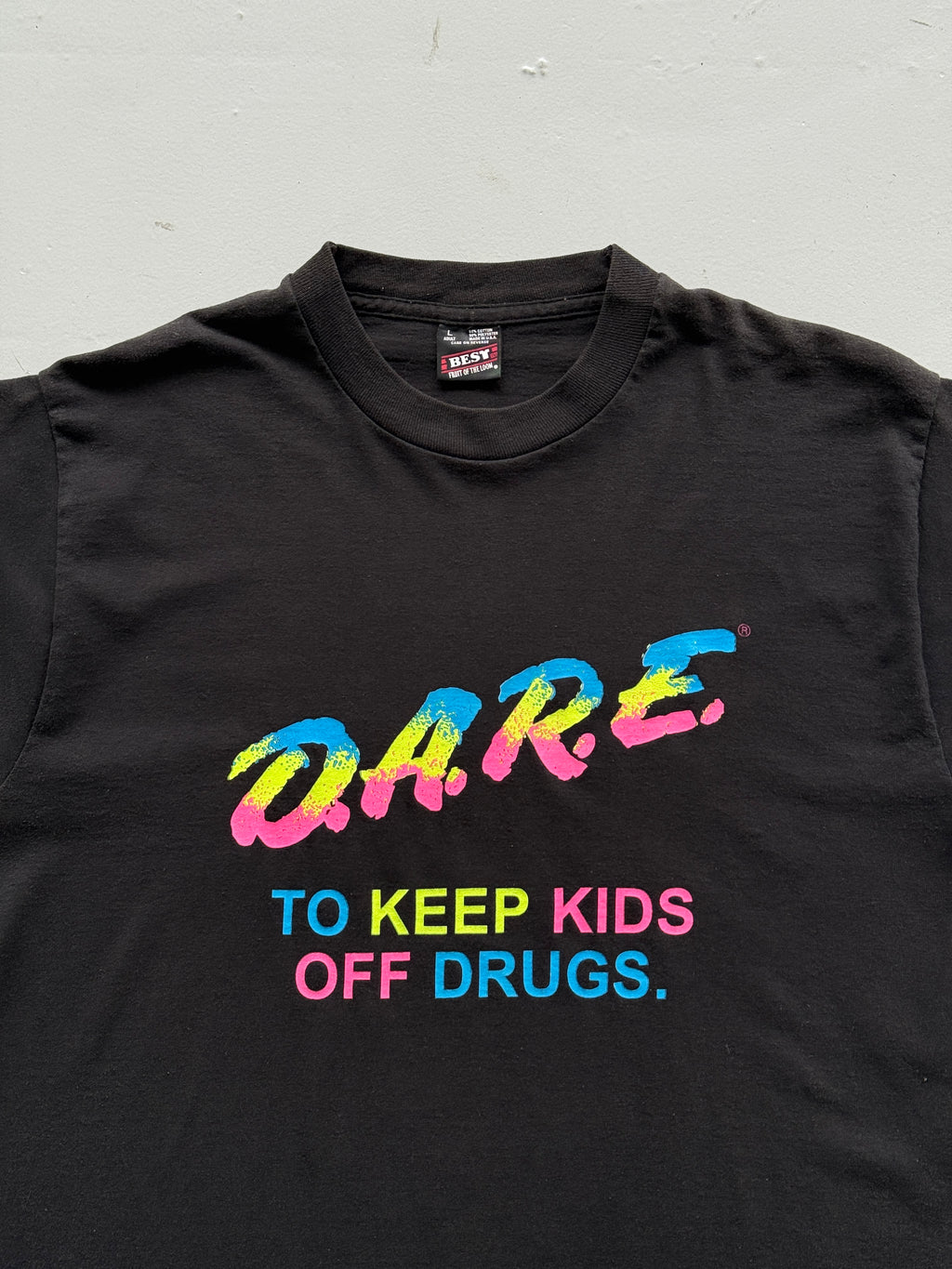 Black Dare 90's Vintage Graphic Single Stitch T-Shirt - Large