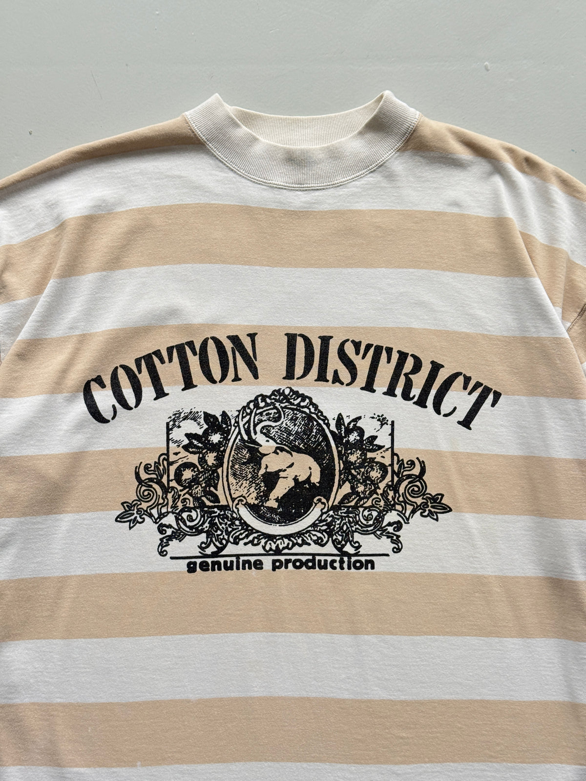 Cotton District Striped 90's Vintage Long Sleeve Sweatshirt - Medium