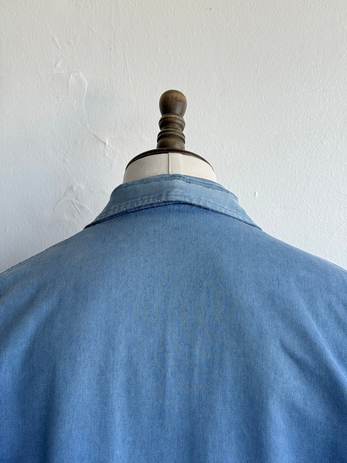 Thrashed Blue French 1950's Vintage Workwear Chore Jacket CH482 - Medium