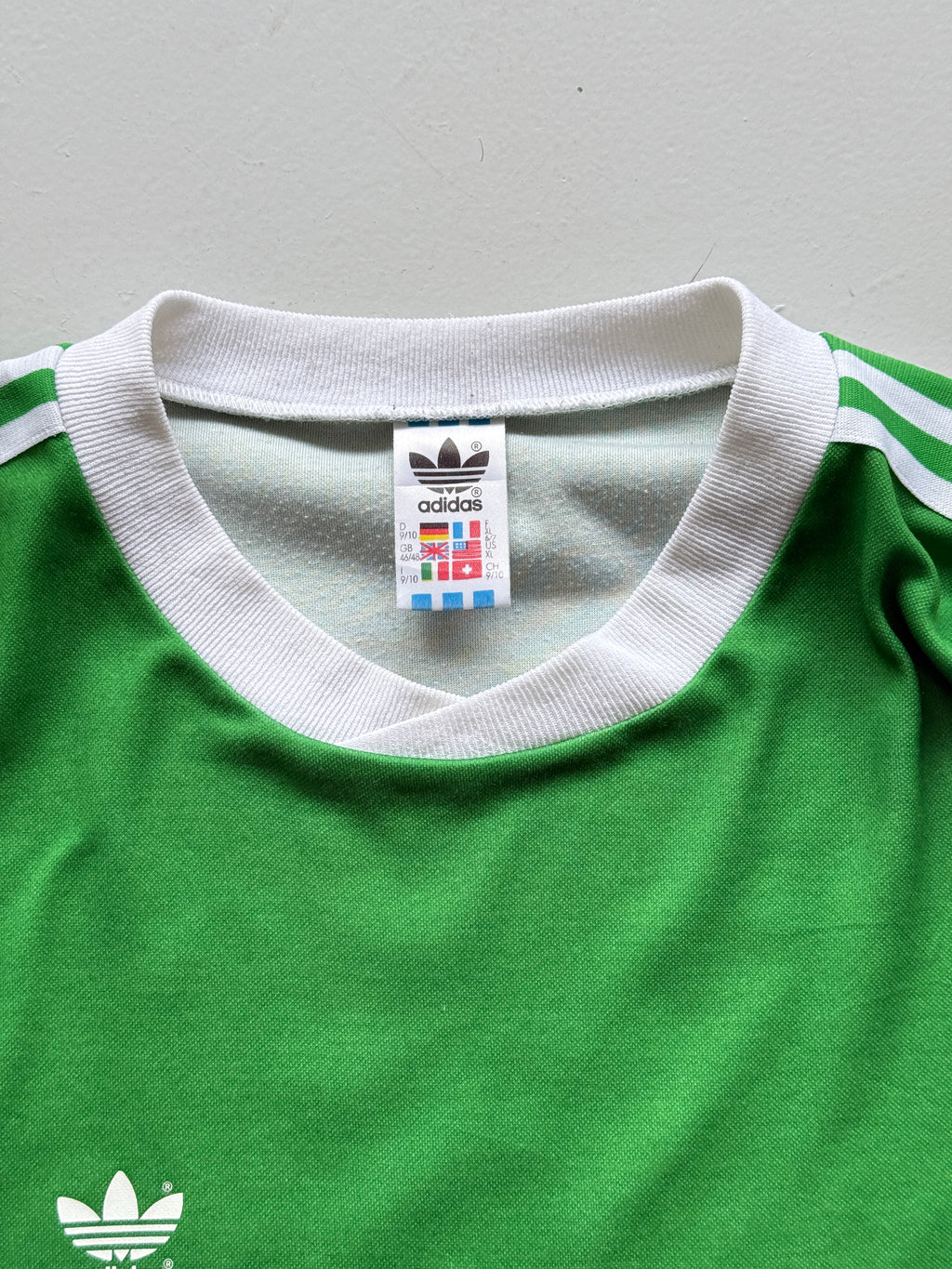 Adidas Blank 80's/Early 90's Vintage Long Sleeve Football Shirt - XL
