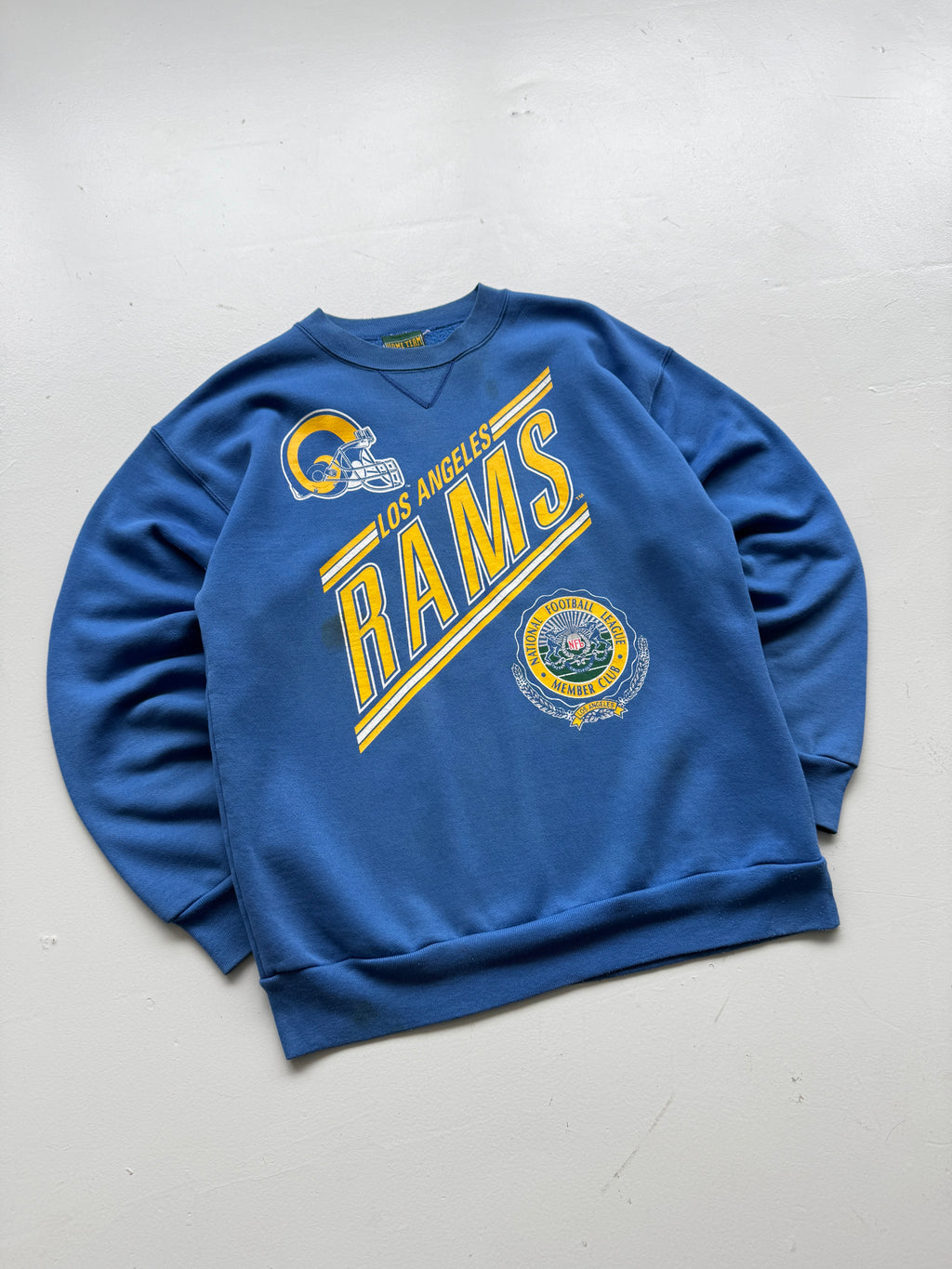 Home Team Advantage LA Rams NFL 90's Vintage Sweatshirt - Medium