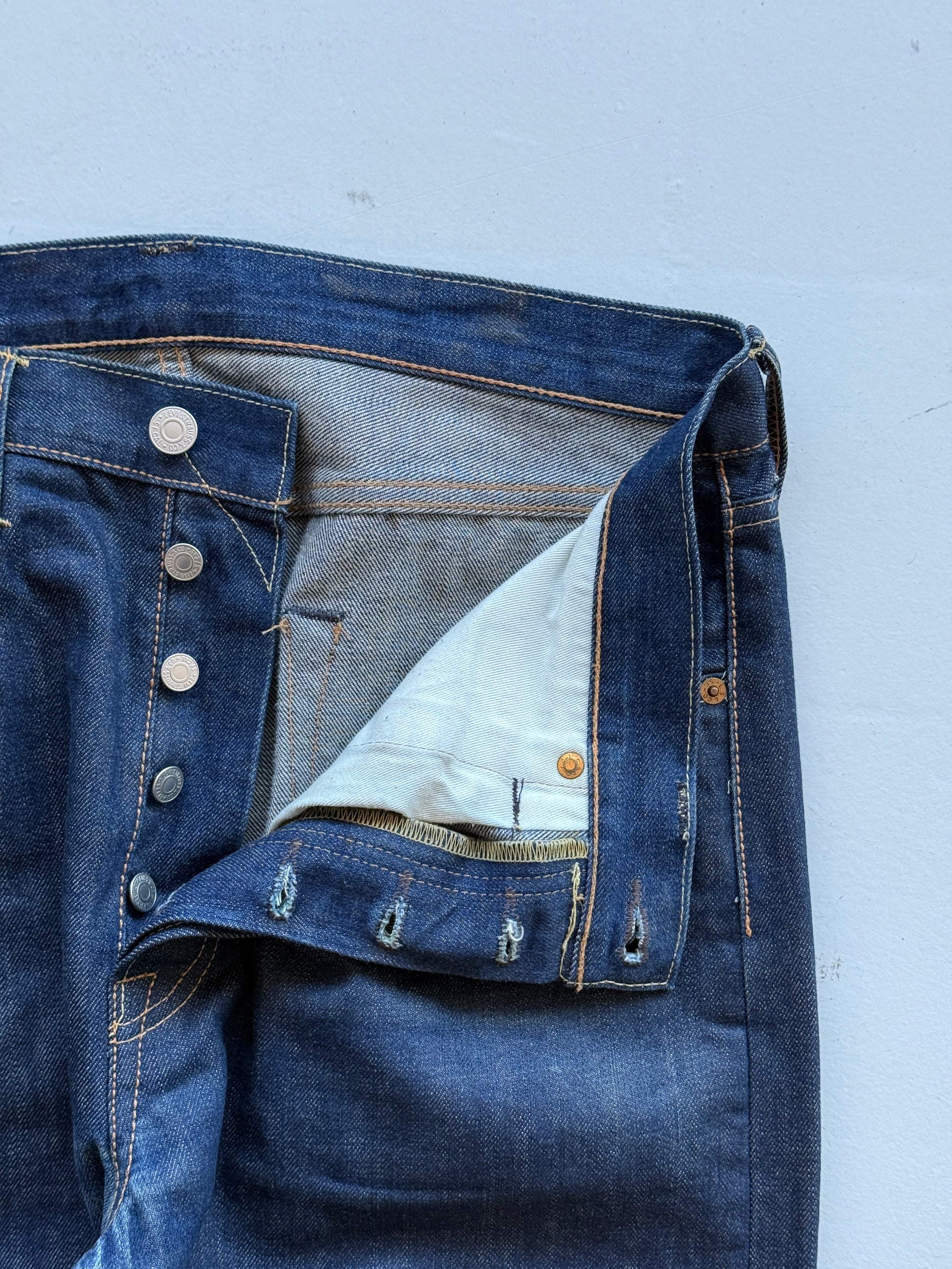 Blue Levi's 501 Denim Straight Leg 00's Vintage Jeans - 34” x 31”