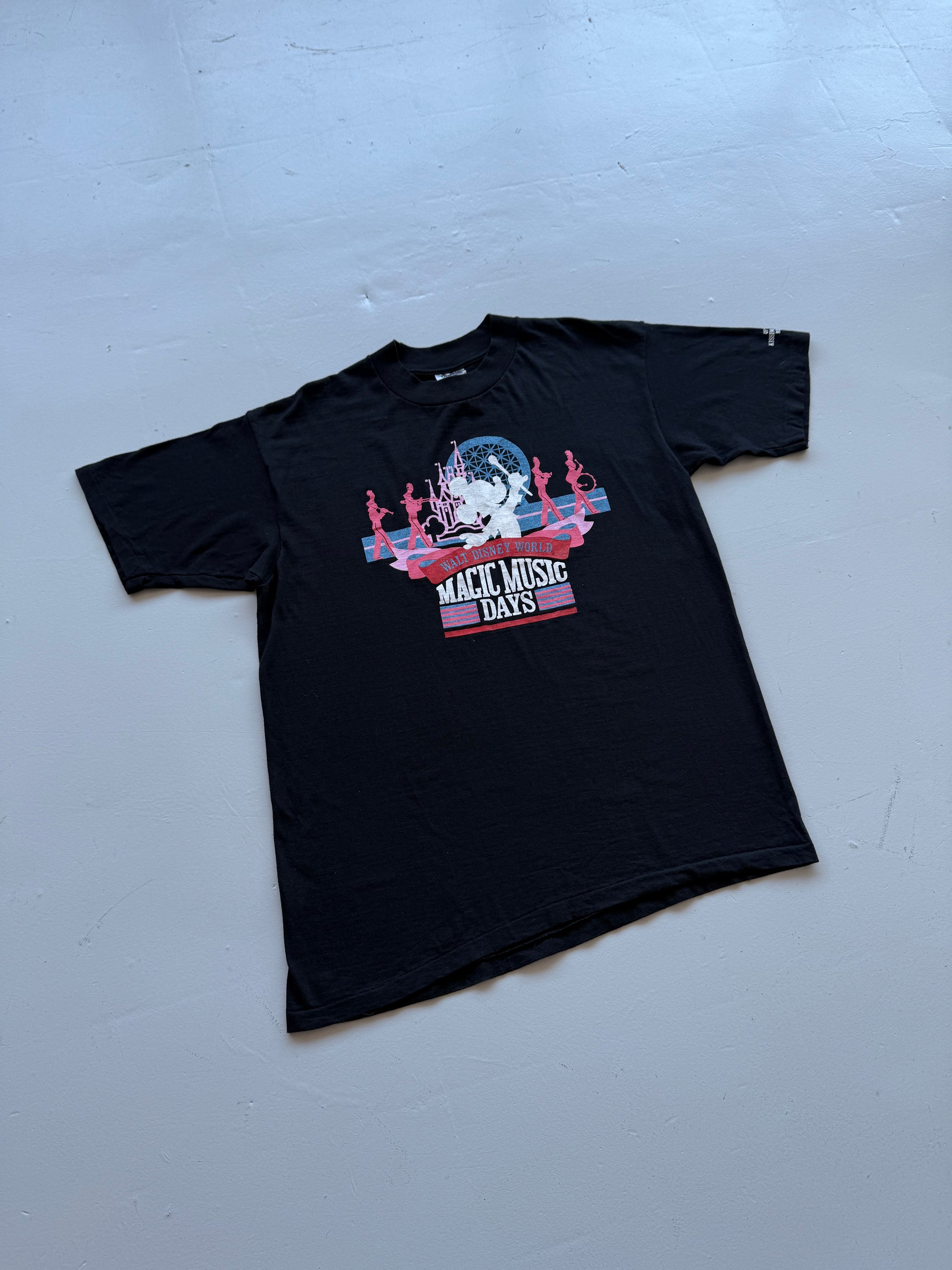 Black Disney Music Vintage 90's Graphic T-shirt - XL