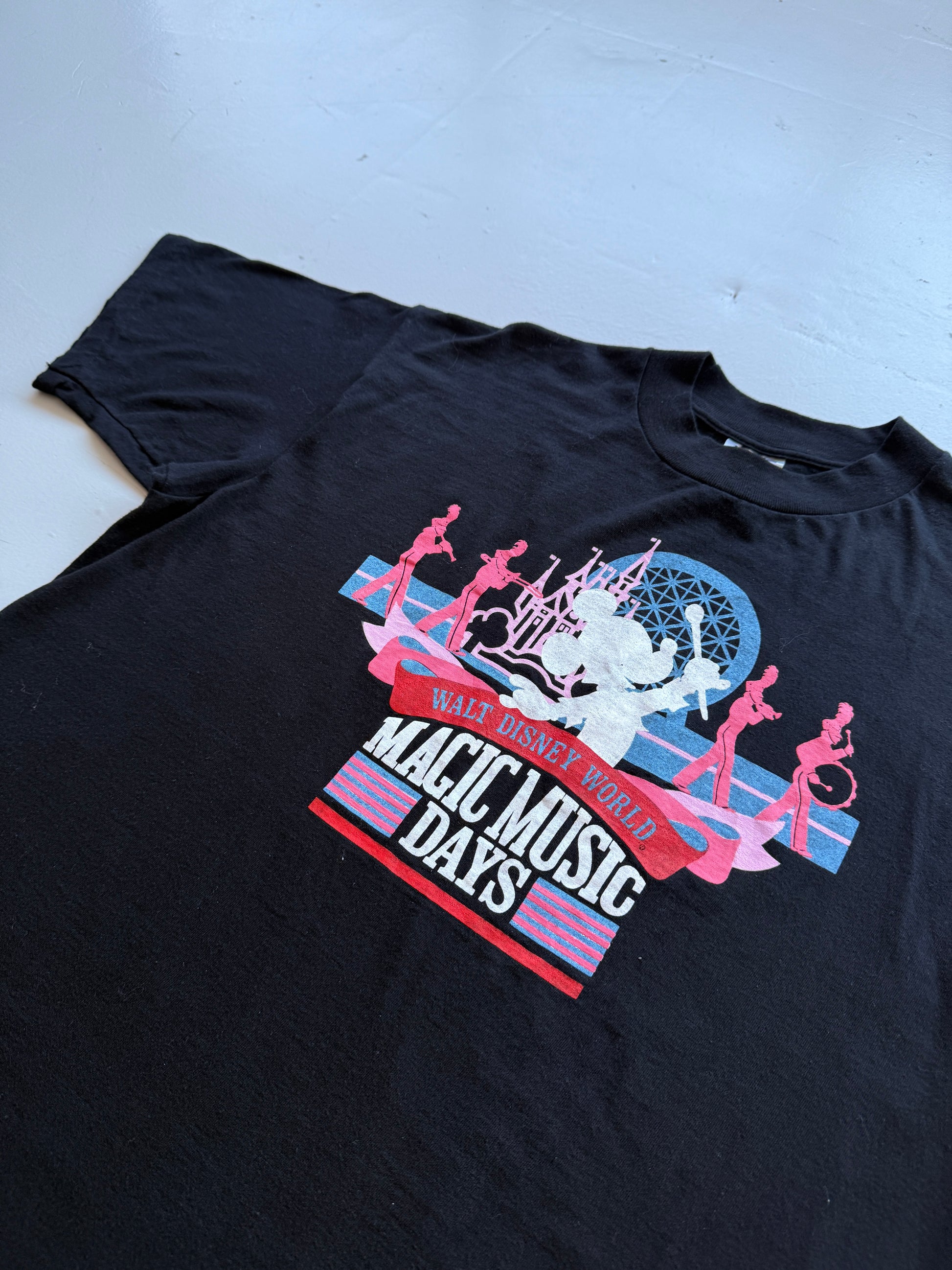 Black Disney Music Vintage 90's Graphic T-shirt - XL