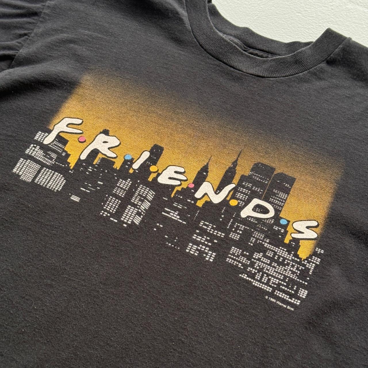 Black Friends 90s Vintage Logo T-shirt - Large
