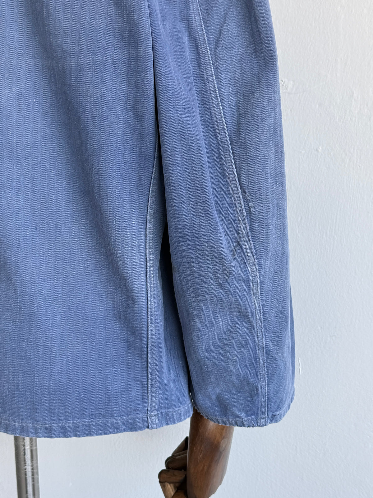 Faded Blue French 1950's Vintage Workwear Chore Jacket CH463 - Small