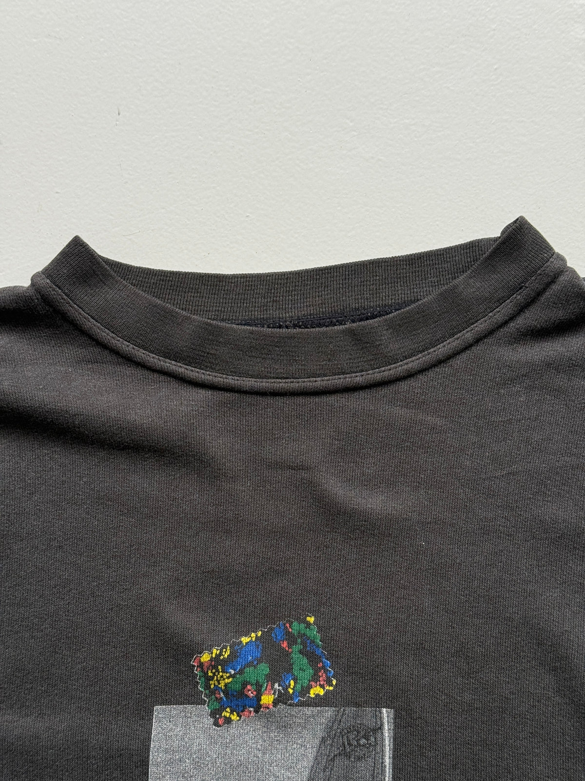 Wave Faded Windsurfing Graphic 90's Vintage Sweatshirt - Large