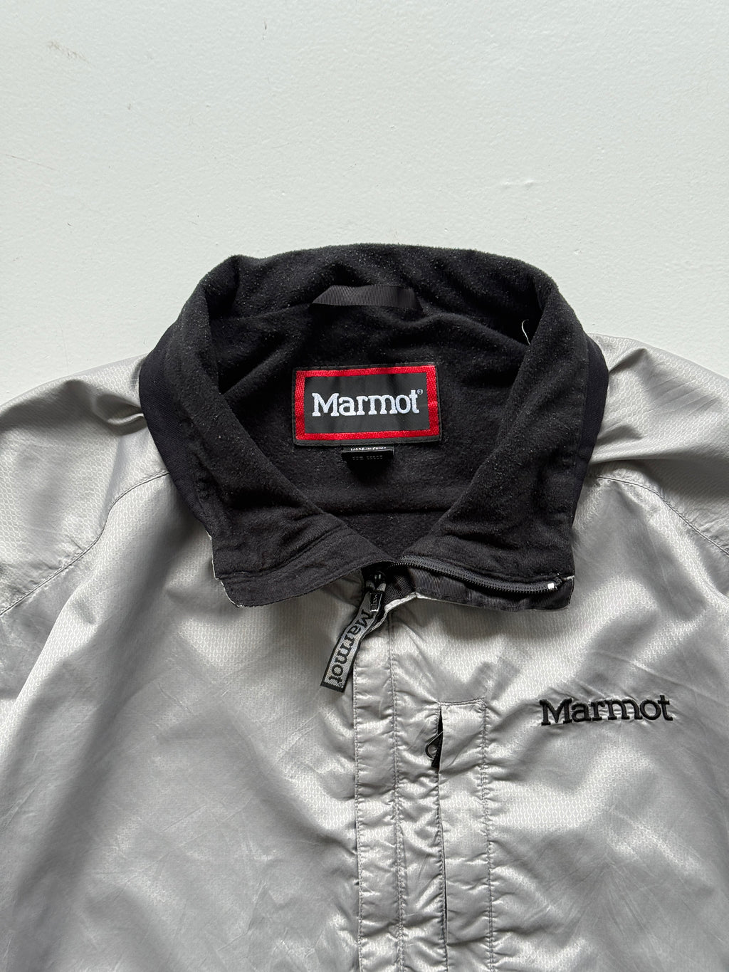 Marmot Silver & Black 00's Vintage Lightweight Insulated Jacket - Medium