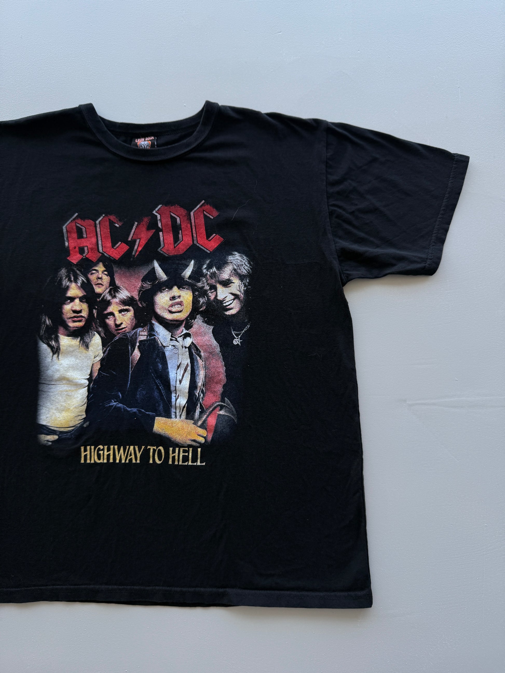 Black AC/DC Highway to Hell Vintage Graphic T-Shirt - XL