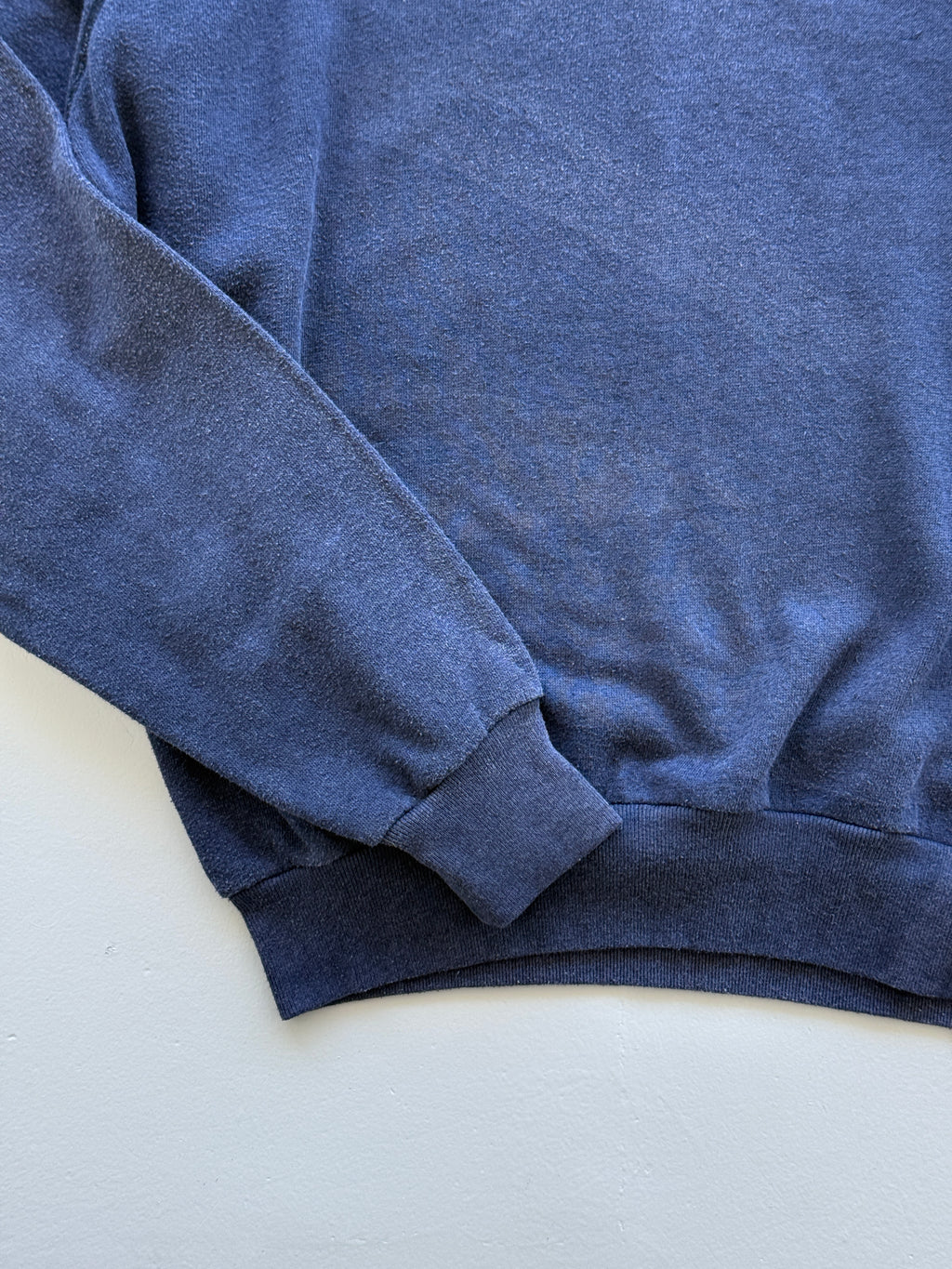 Navy Blue Cadbury Wispa 90's Vintage Graphic Sweatshirt Jumper - Medium