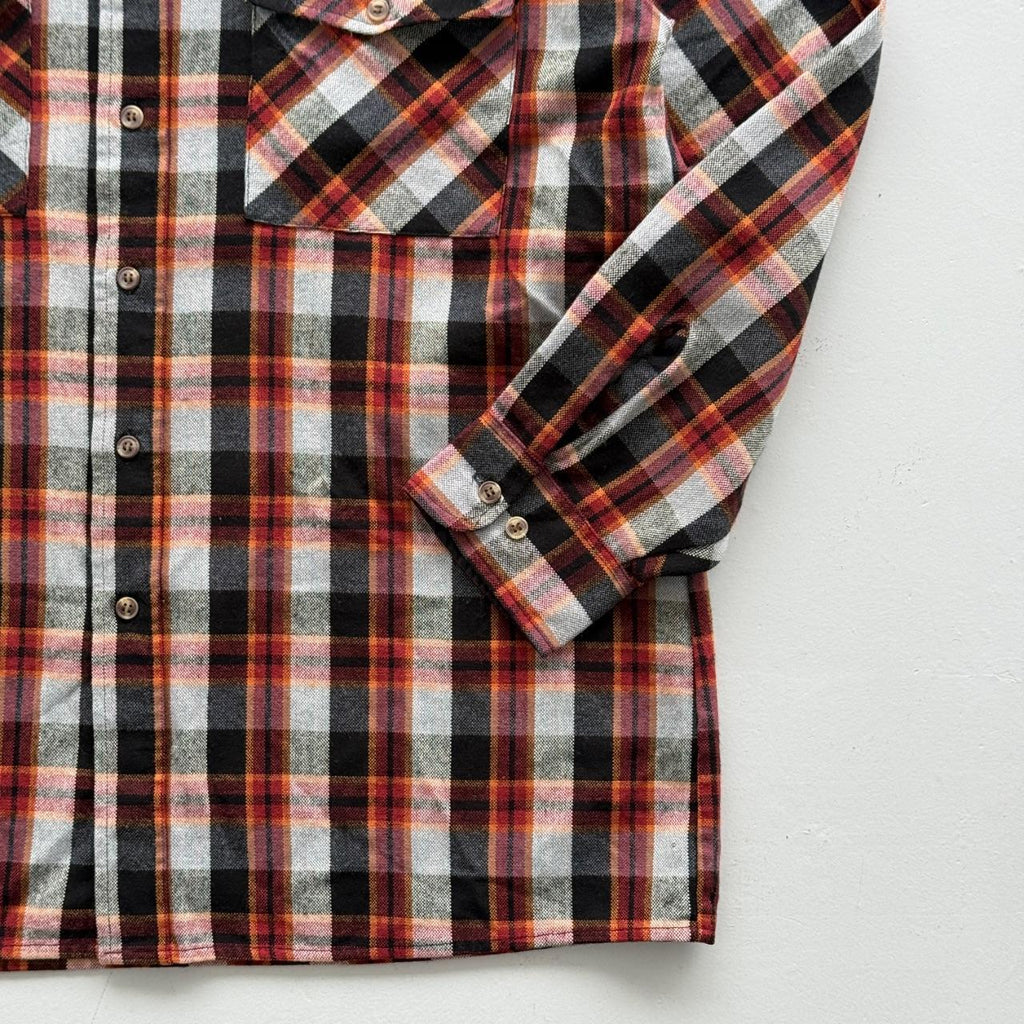 Red and Black Checkered Claybrooke 90s Vintage Long Sleeve Shirt - Large
