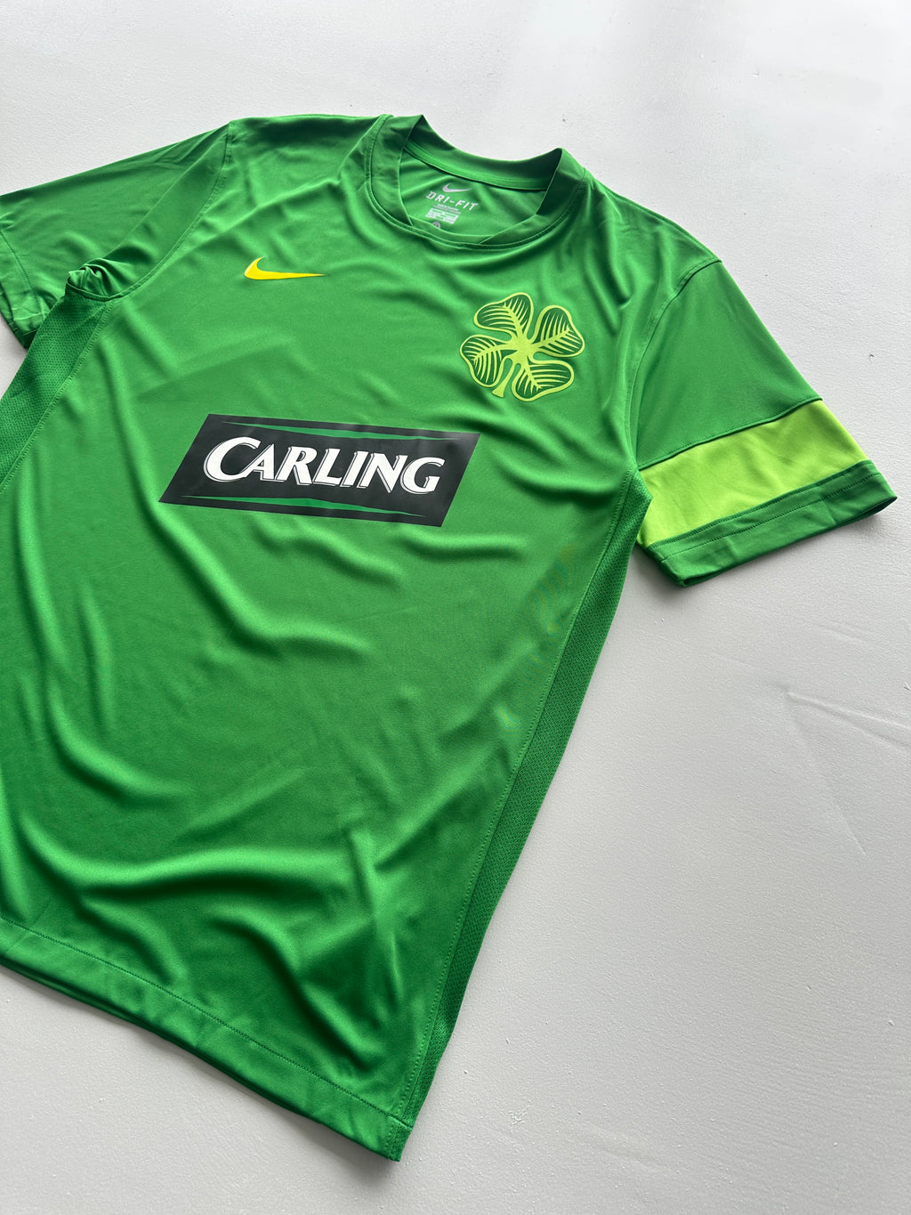 Nike Celtic FC Carling Sponsor 00's Vintage Training Football Shirt - Medium