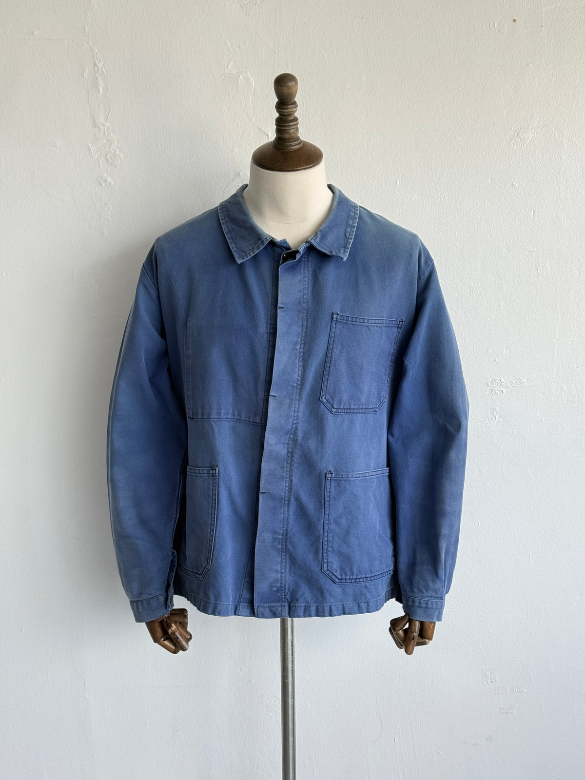 Faded Blue French 1950s/60s Vintage Workwear Chore Jacket CH486 - Medium
