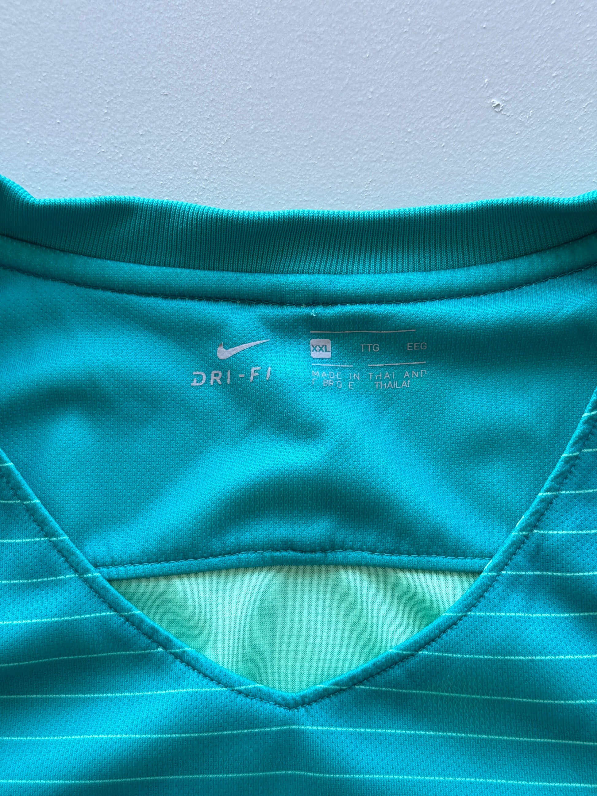 Nike FC Barcelona 2016-17 Third Vintage Football Shirt - XL