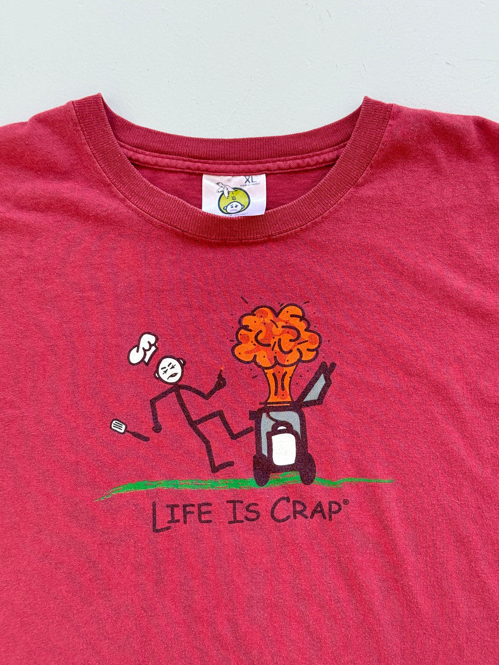 Red Life is Crap 00's Vintage Funny Slogan Graphic T-Shirt - XL