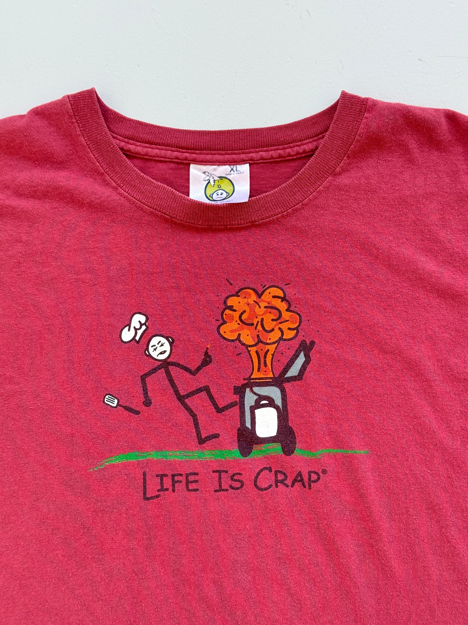 Red Life is Crap 00's Vintage Funny Slogan Graphic T-Shirt - XL