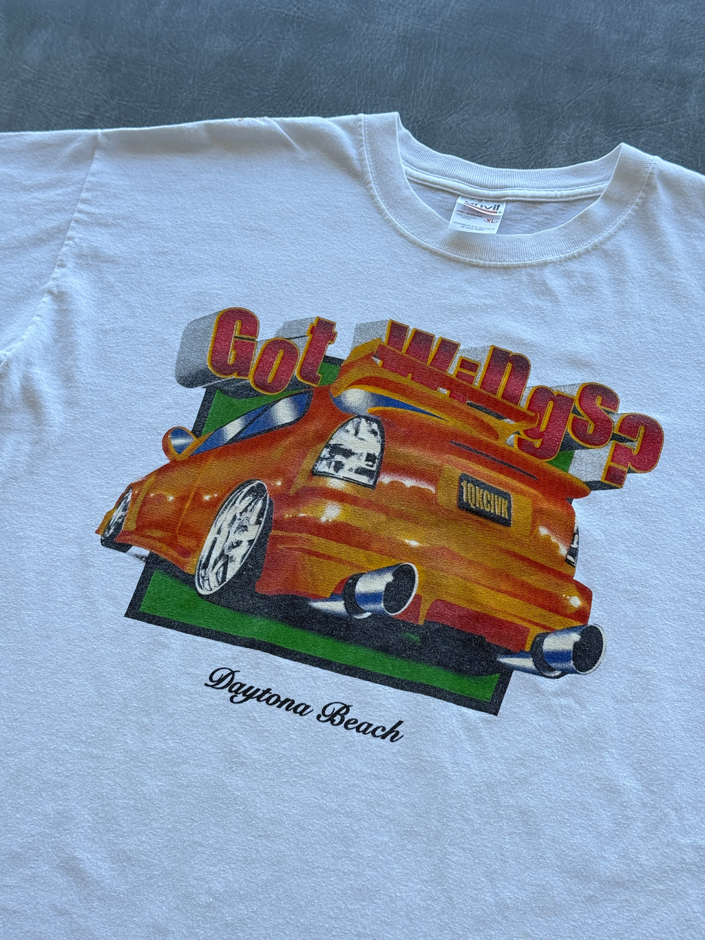 White Got Wings? Daytona Beach Y2K Vintage Car Graphic T-Shirt - XL