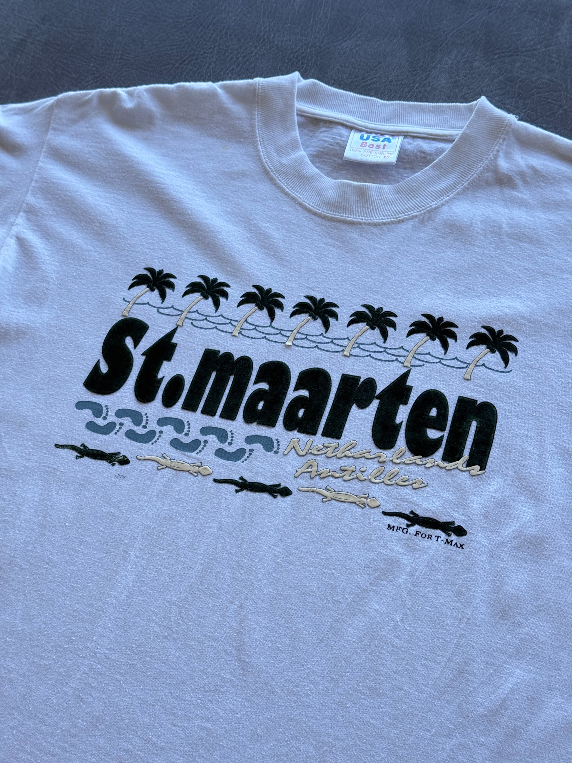 White St. Maarten Netherlands Antilles 90's Vintage Tourist Graphic T-Shirt - Me