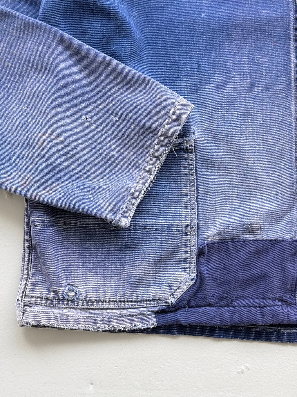 Thrashed Blue French 60's/70's Vintage Workwear Chore Jacket CH384 - Medium