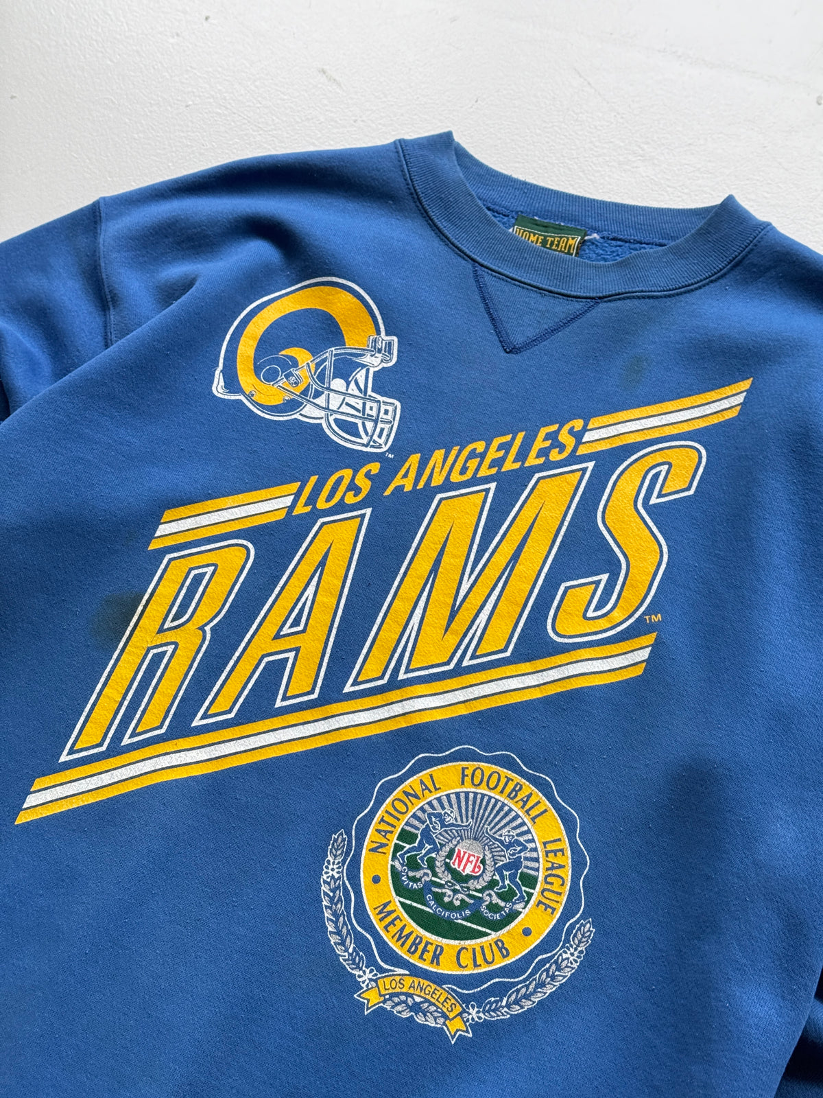 Home Team Advantage LA Rams NFL 90's Vintage Sweatshirt - Medium