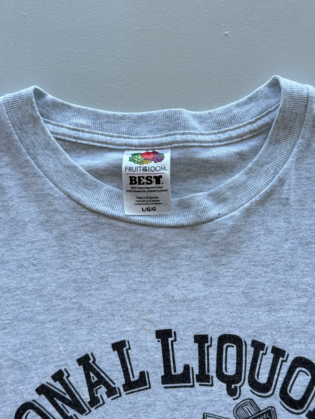 Fruit of the Loom National Liquor Bar Milwaukee Vintage T-Shirt - Medium
