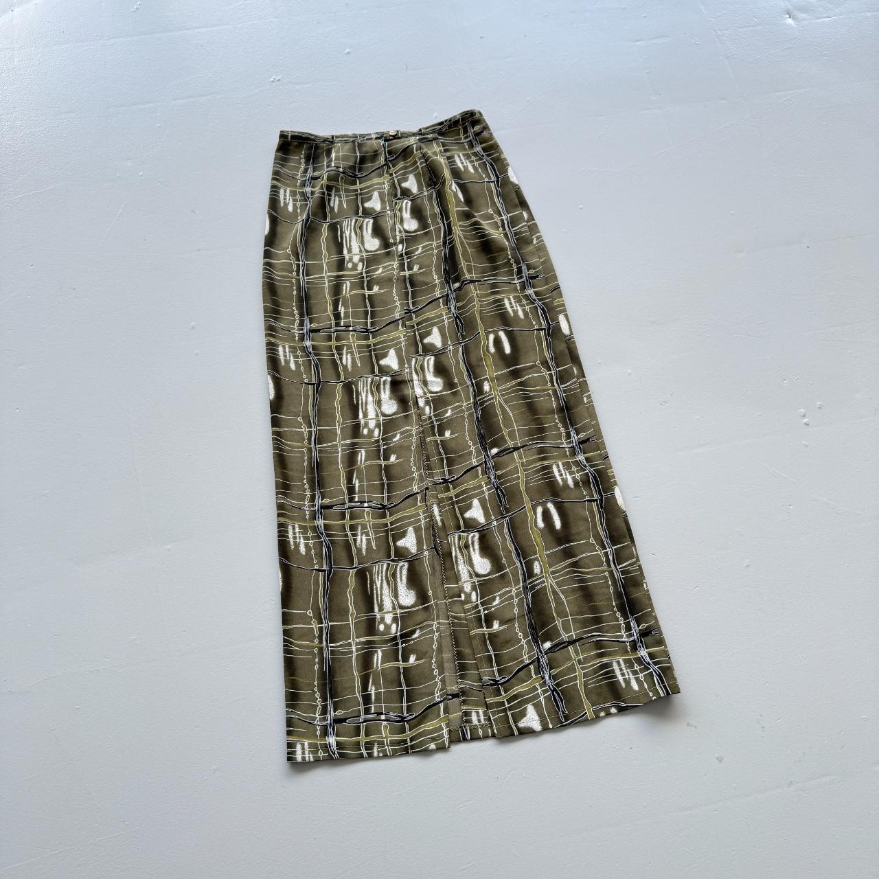Green Lightweight Summer Vintage Maxi Skirt - Size 8 - 26” x 30”
