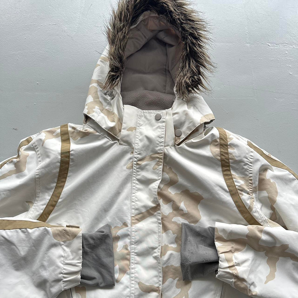 White Camo Alpha Industries Mountain Parka - Women’s XL