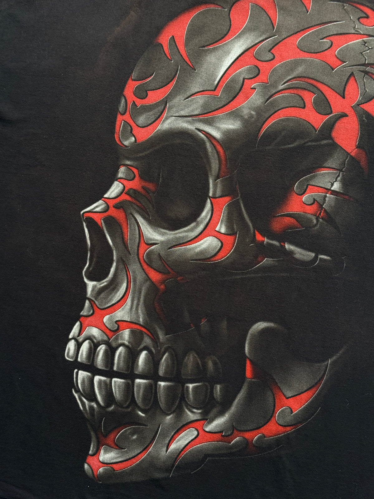 Black Tribal Skull Y2K Vintage Graphic T-Shirt - XL