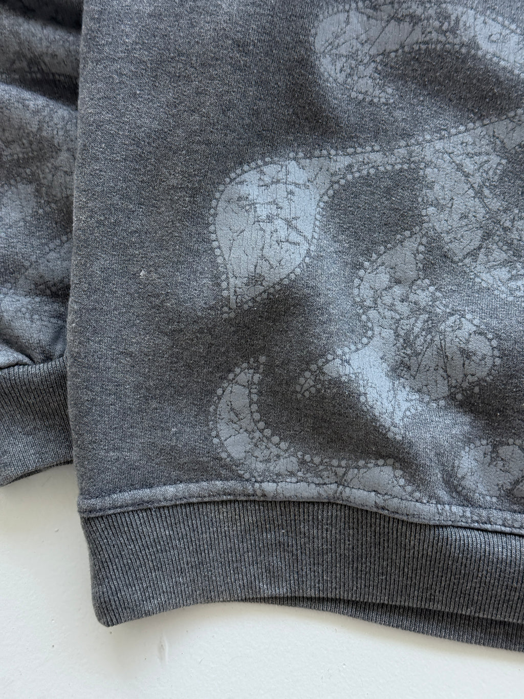 Passenger Surf Tribal Graphic Y2K Vintage Sweatshirt - Medium
