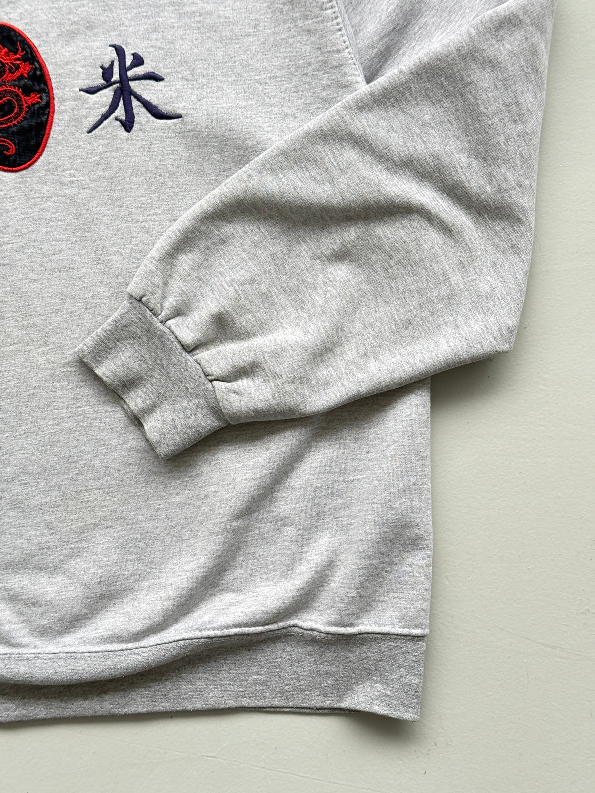 Axel News Chinese Dragon 90's Vintage Sweatshirt - Large