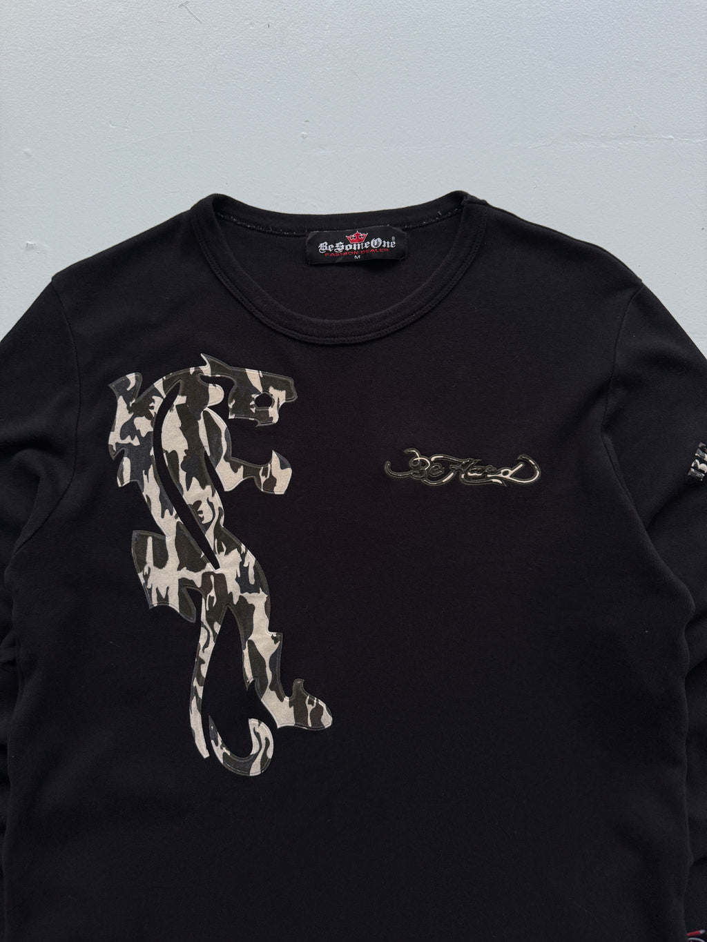 Black 00's Vintage Y2K Graphic Long Sleeve T-Shirt - Medium