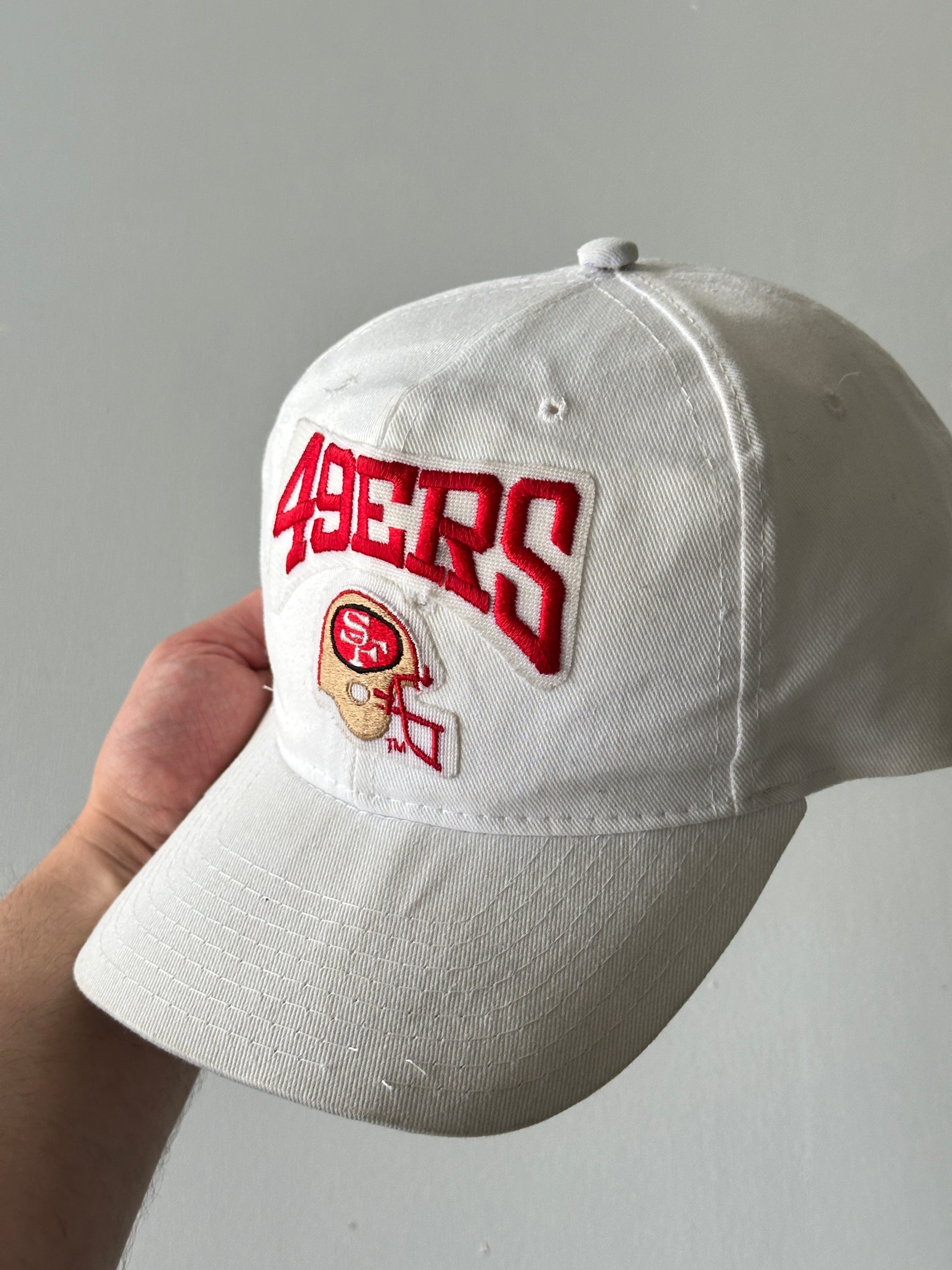 White New Era San Francisco 49ers 80's Vintage SnapBack Trucker Cap