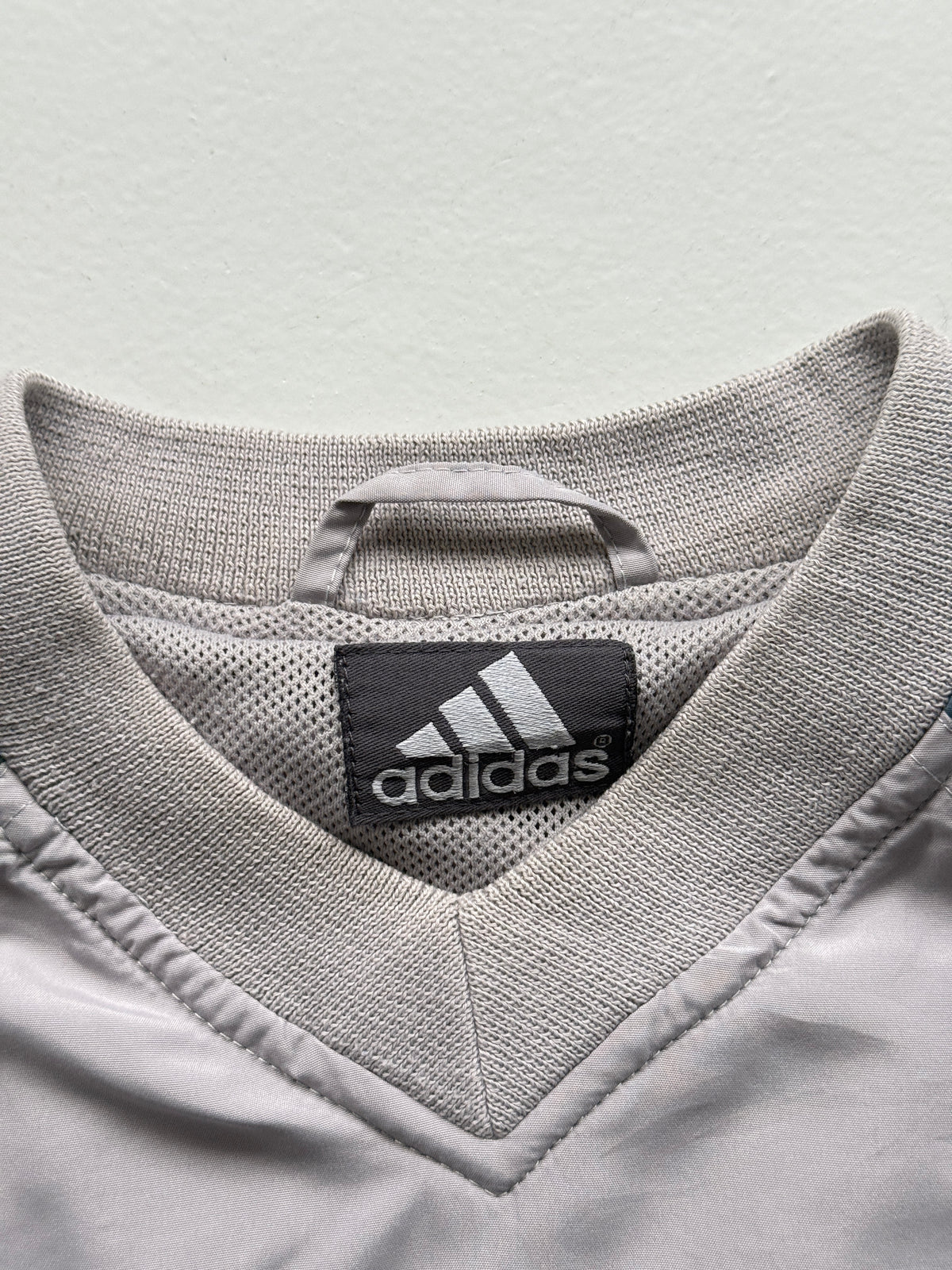 Adidas Grey Y2K Vintage Training Pullover Sweatshirt - Medium