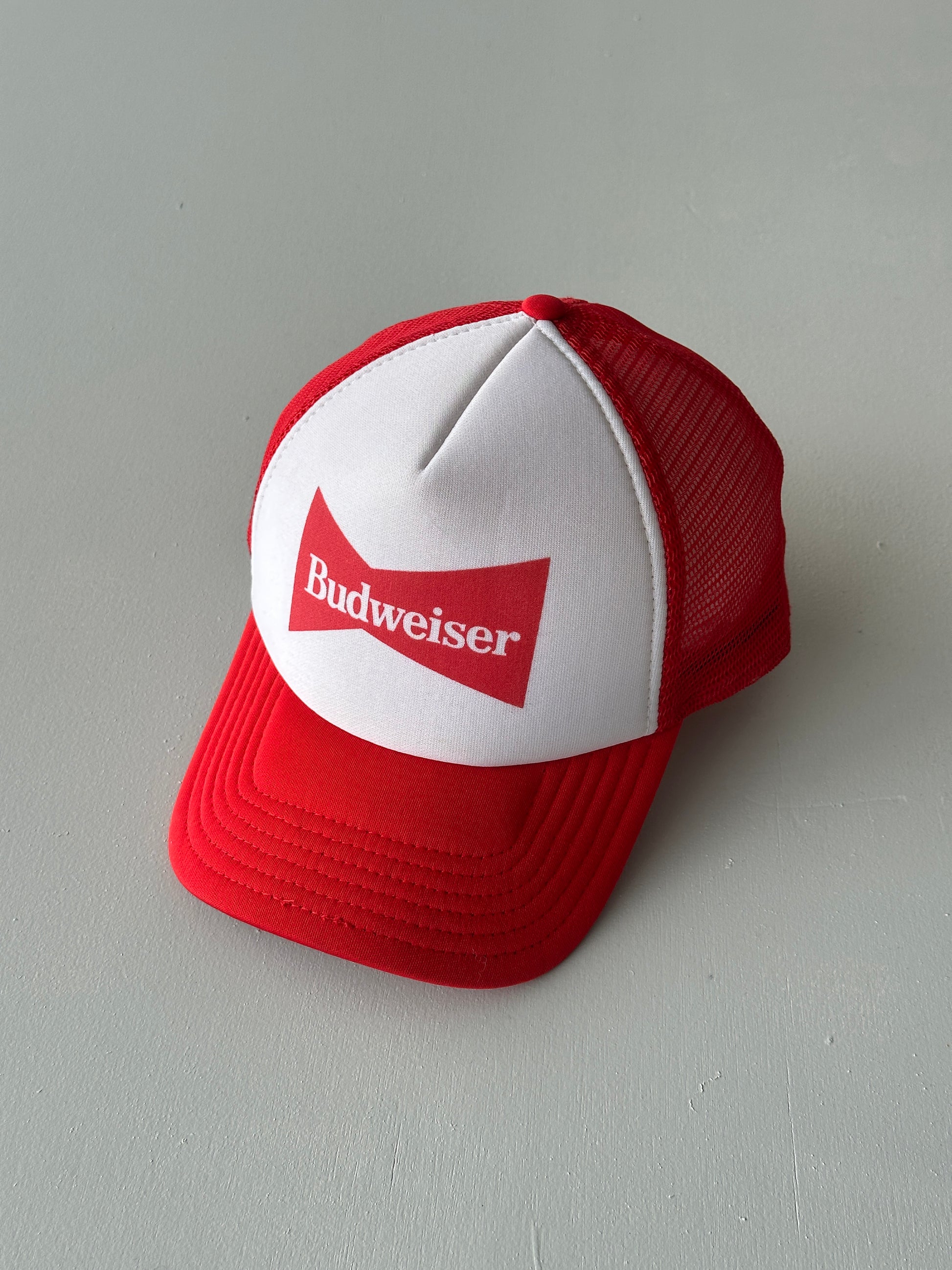 Red / White Budweiser 90's Vintage Mesh SnapBack Trucker Cap
