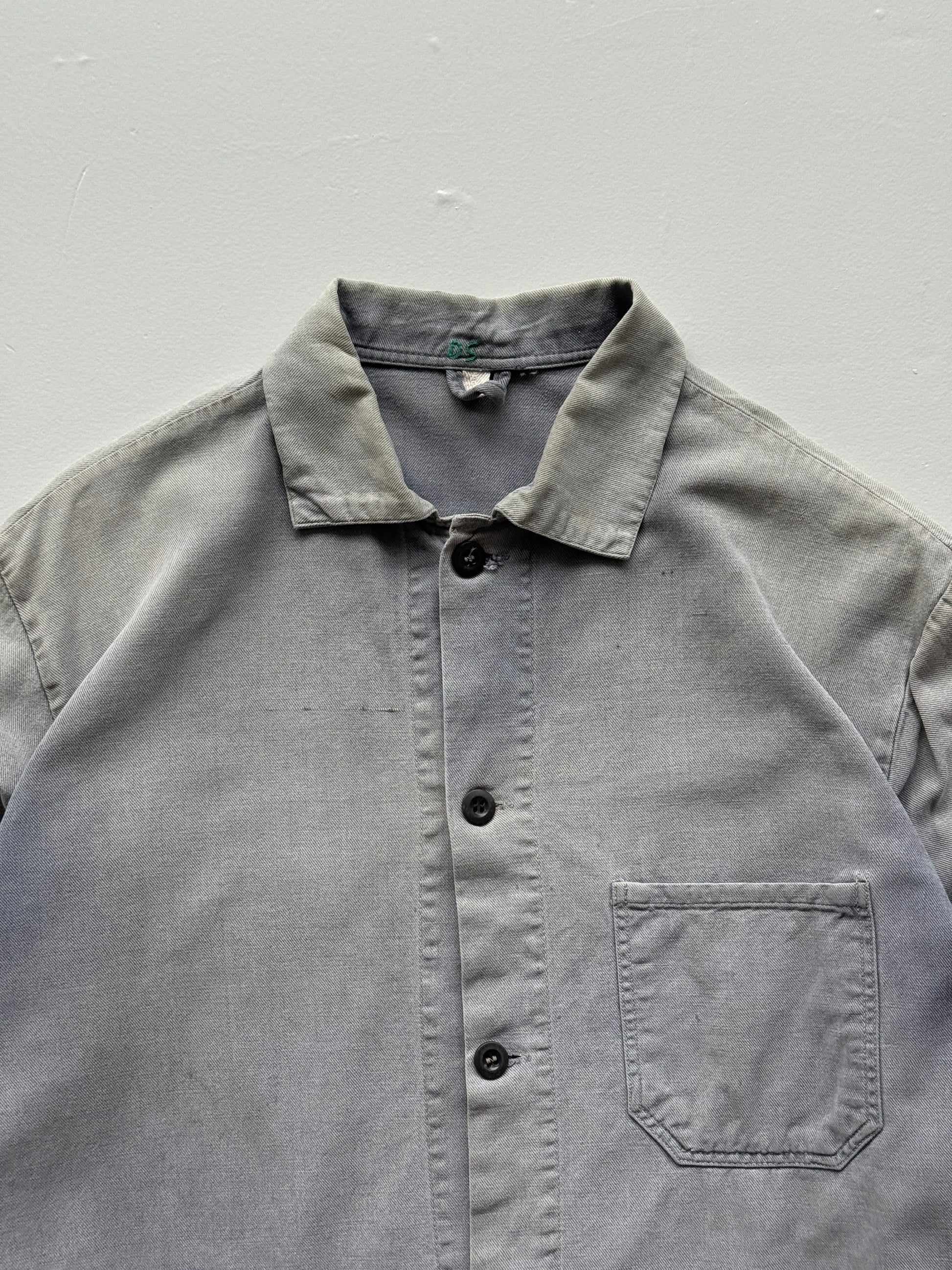 Thrashed Faded Grey Chore Jacket 80's Vintage French Workwear CH155 - Medium